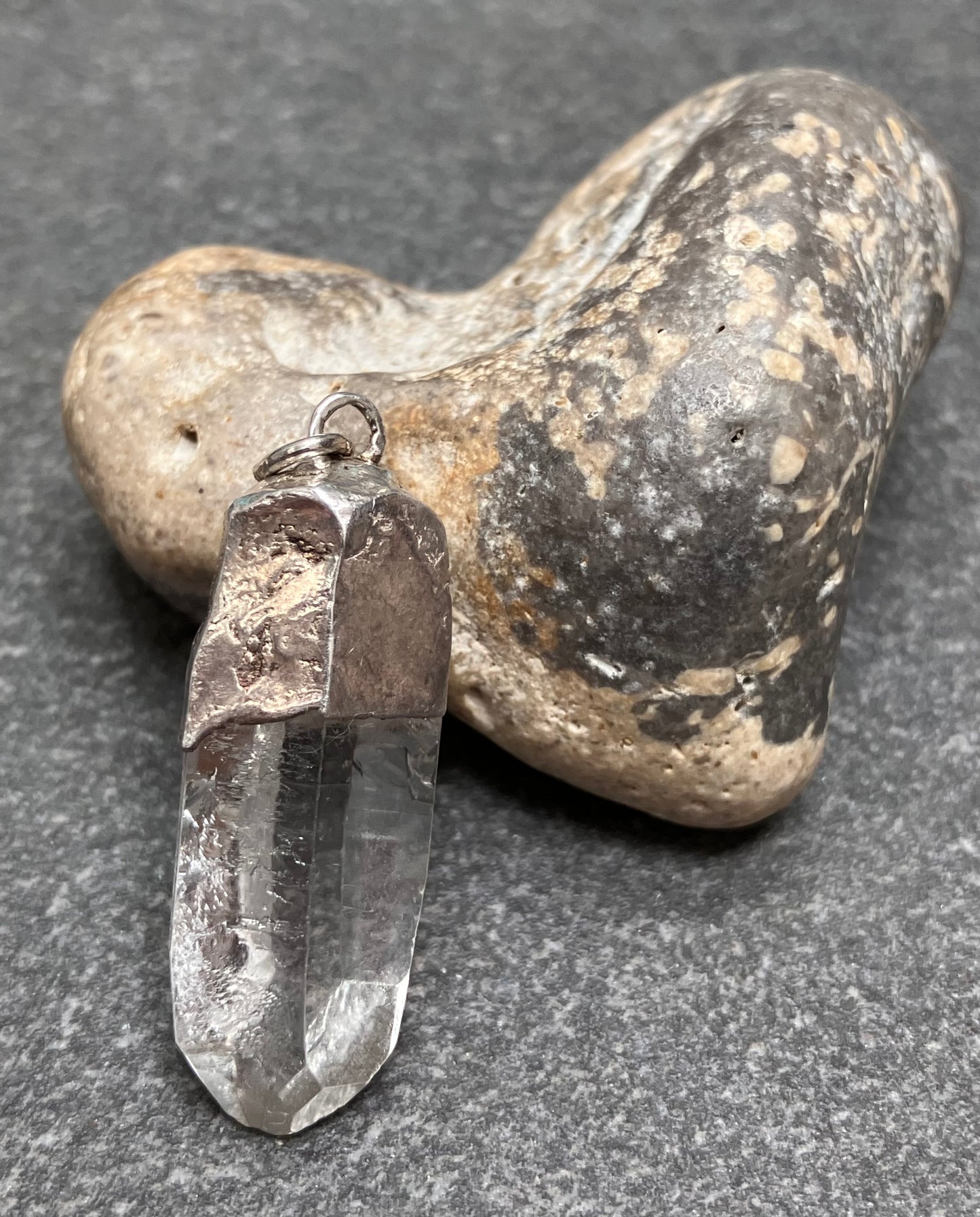 Vintage sterling silver natural raw rock cut crystal pendant.