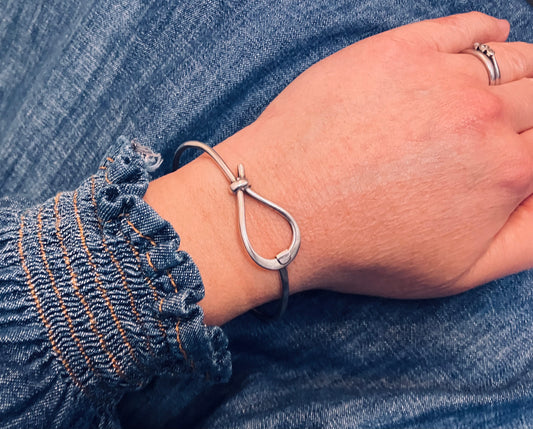 Vintage sterling silver bangle 1996.