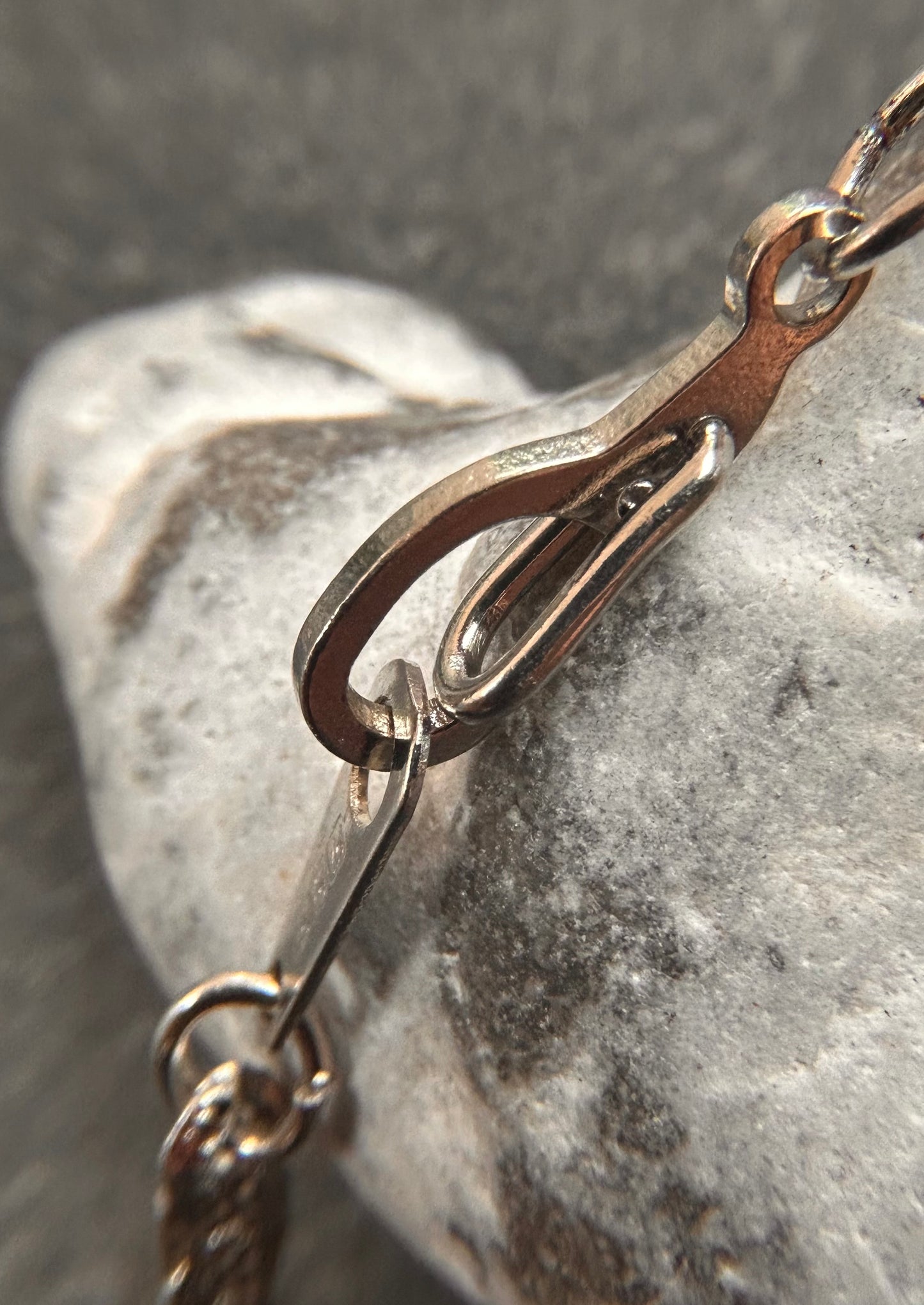 Beautiful vintage sterling silver unusual flat link chain - 24 inches