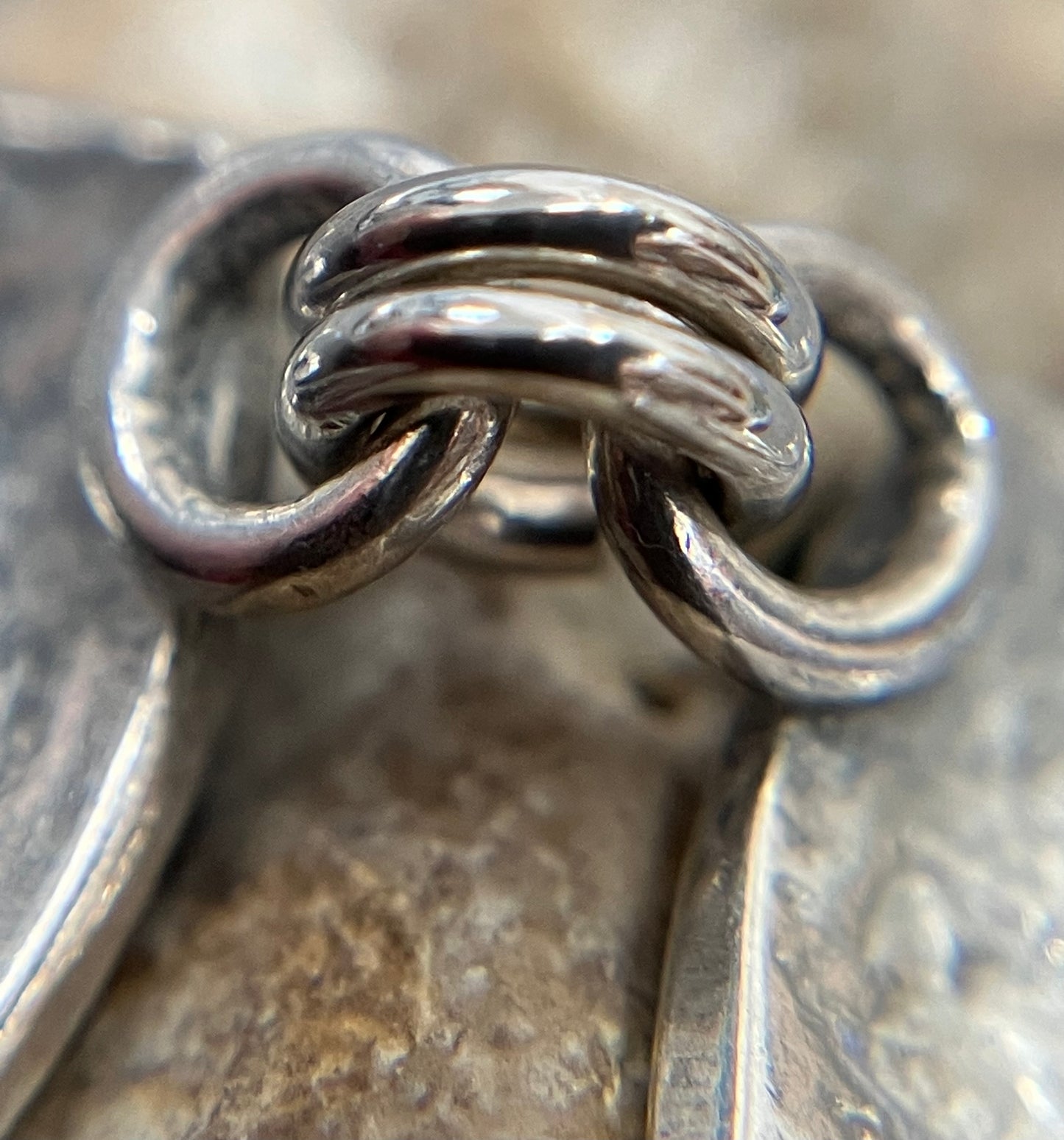 Beautiful vintage sterling silver necklace. Comprising of five beautifully made rectangles.