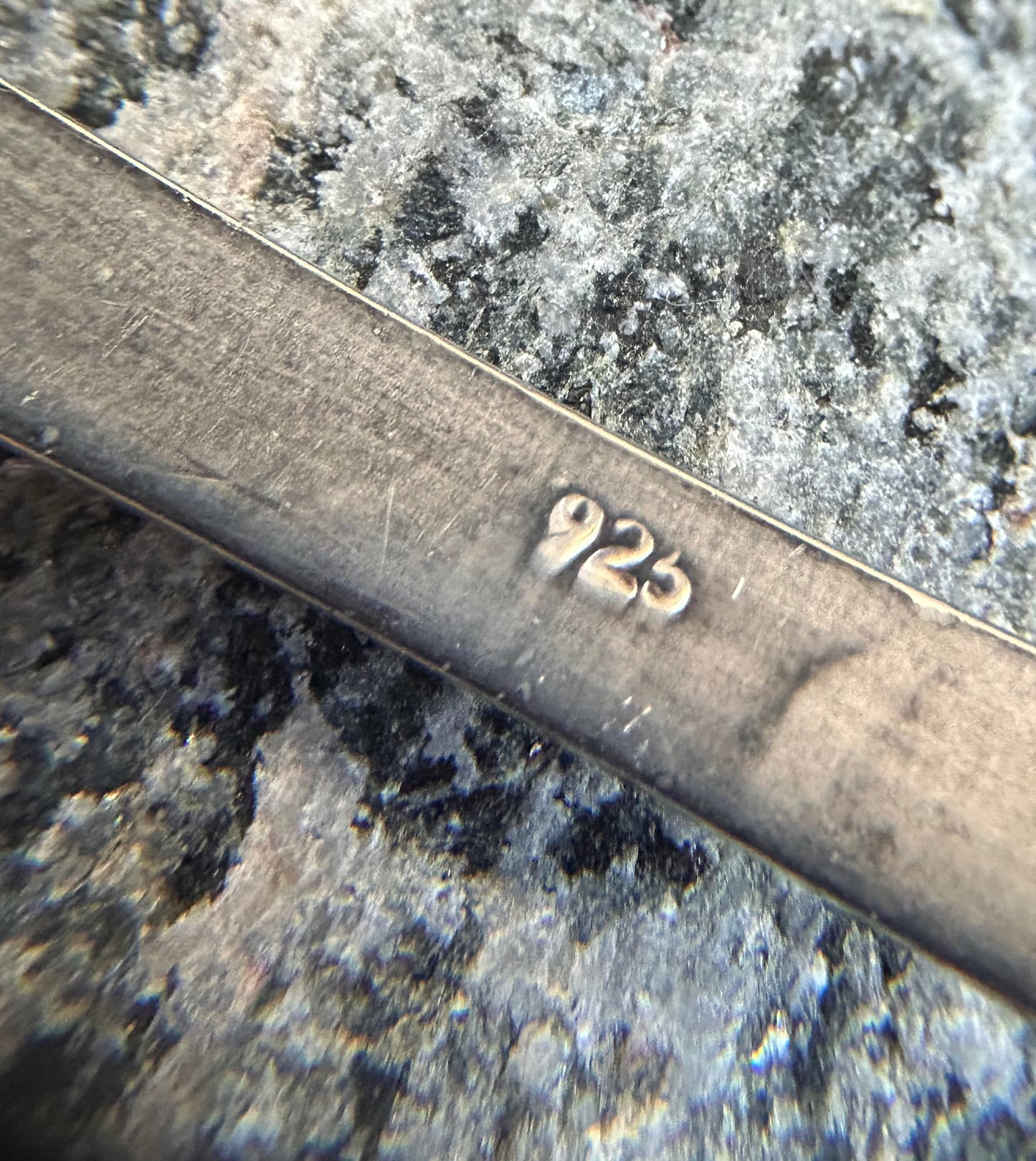 Fantastic Vintage Sterling Silver & Dichroic Glass Bangle