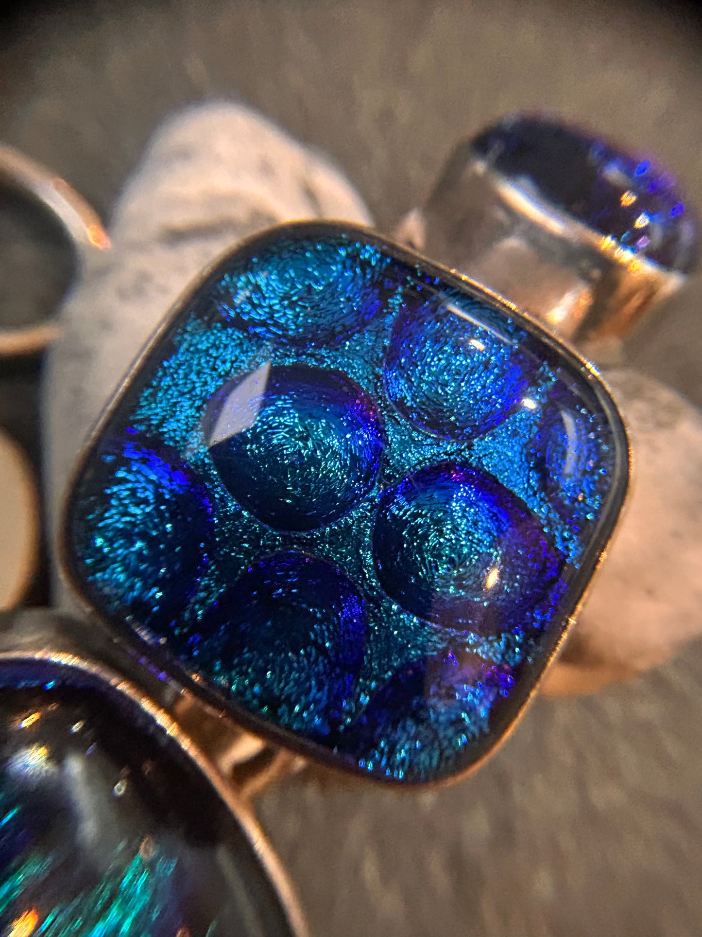 Exceptional vintage sterling silver dichroic glass link bracelet