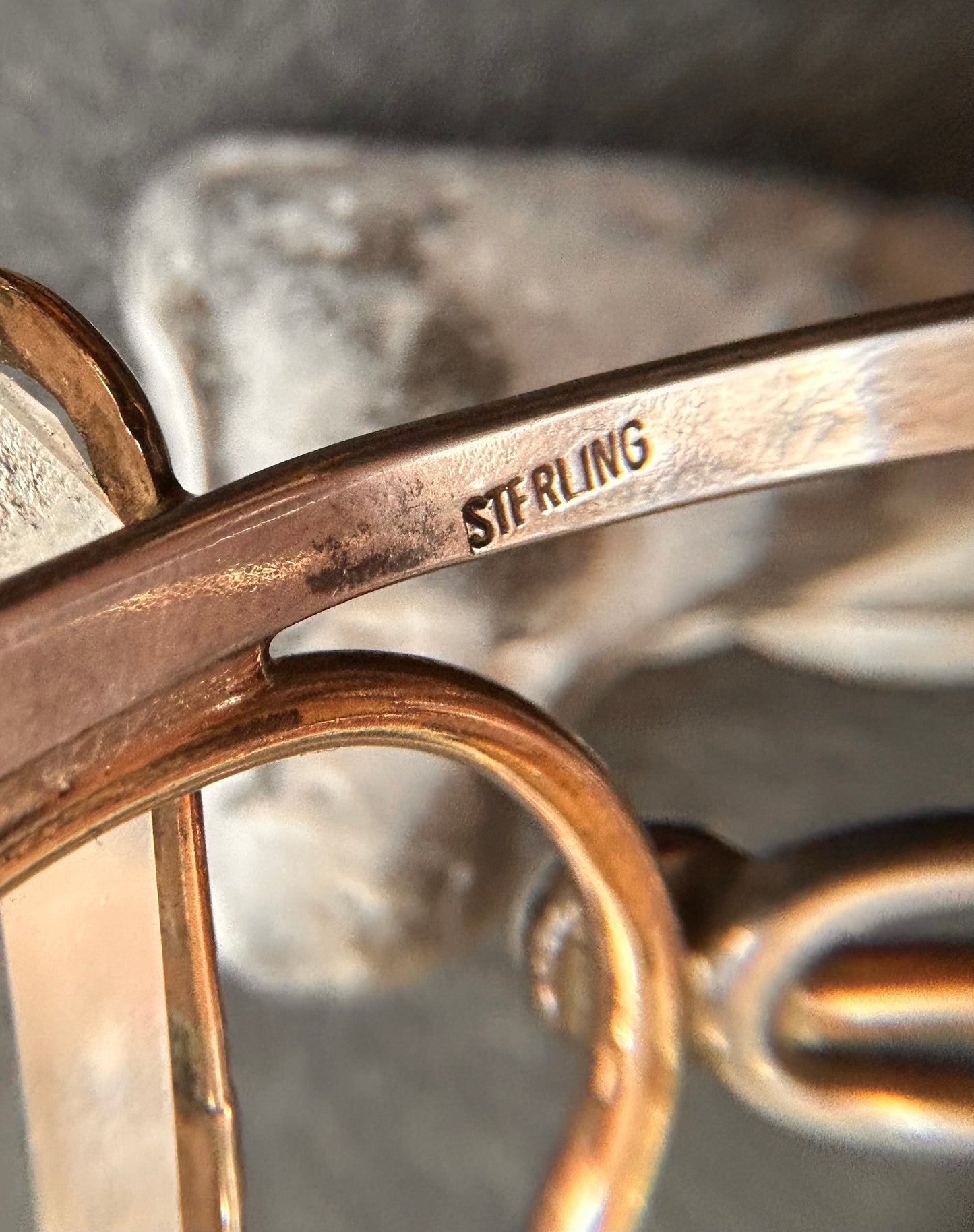 Exceptional Vintage Uma Silbey Sterling Silver, Copper, Quartz and Lapis Lazuli Bangle – Collector's Piece