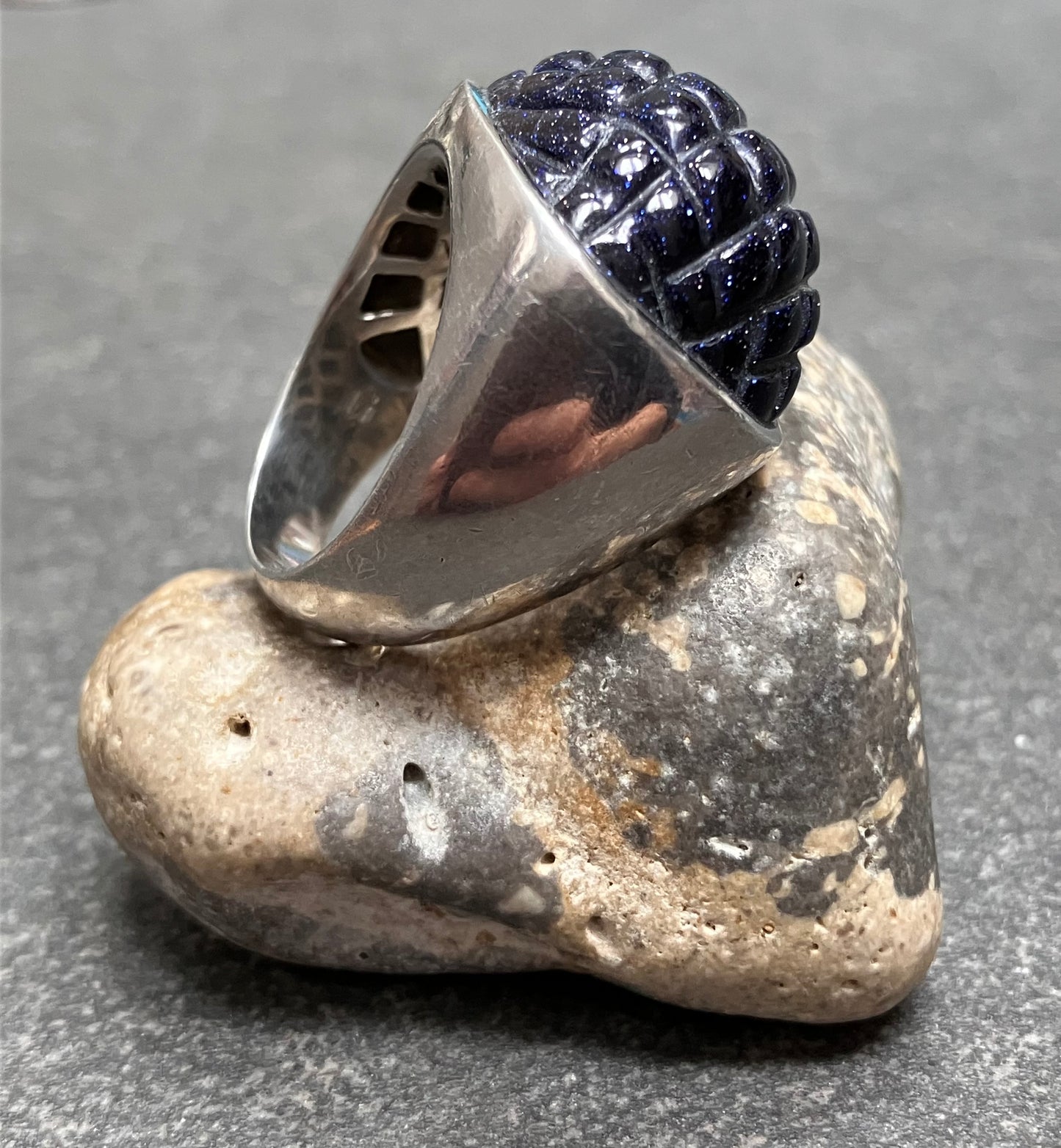 Vintage sterling silver Blue goldstone ring.