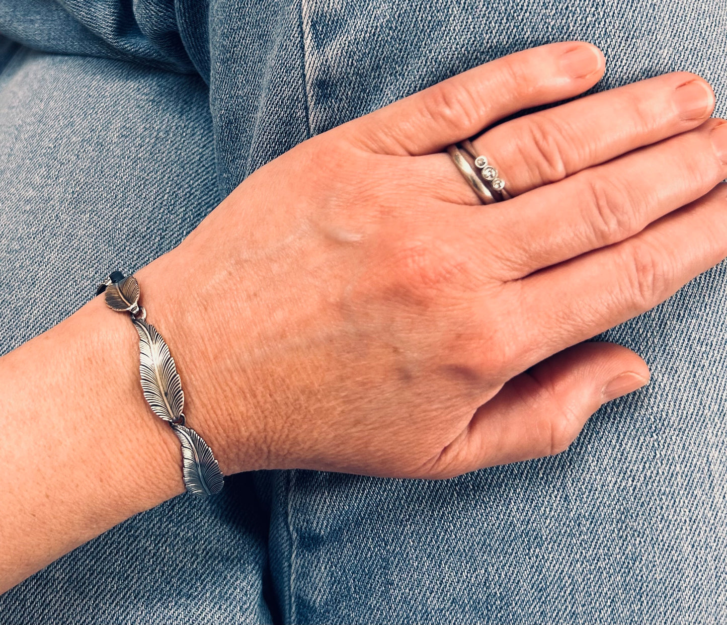 Vintage sterling silver feather — or perhaps leaf — bracelet, depending on your interpretation!