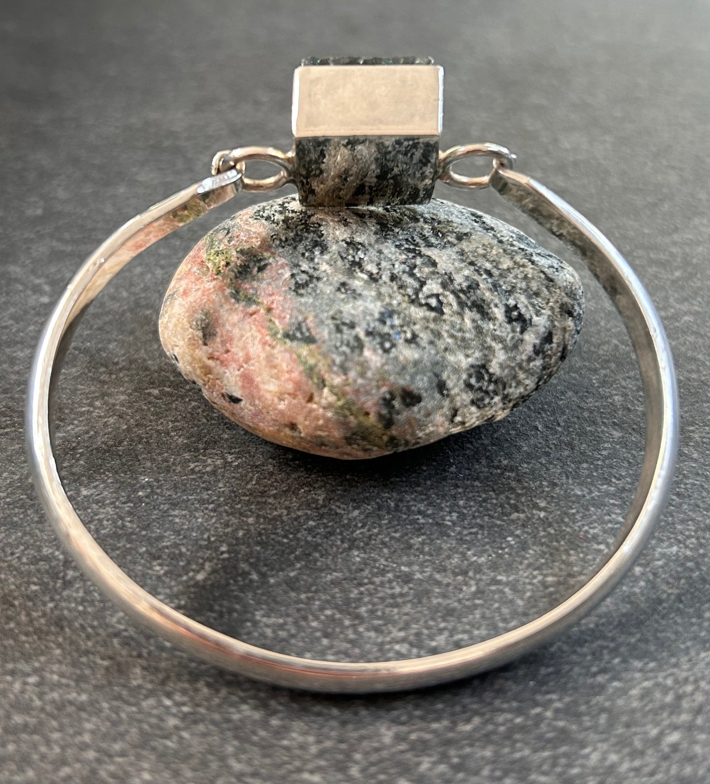 Fantastic Vintage Sterling Silver & Dichroic Glass Bangle