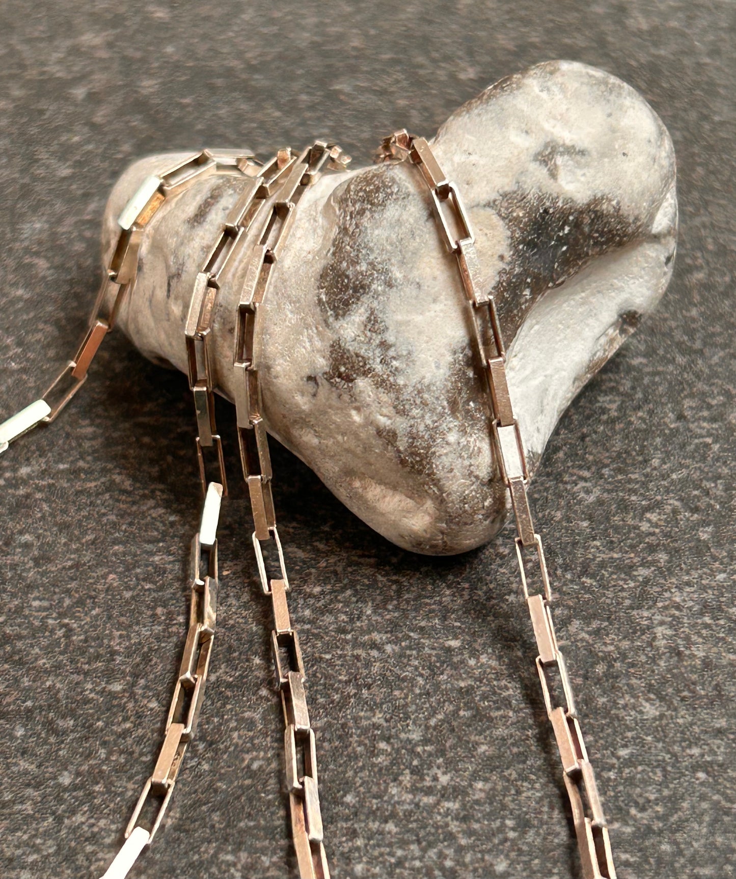 A really lovely vintage sterling silver open oblong link chain with a delicate and timeless design.