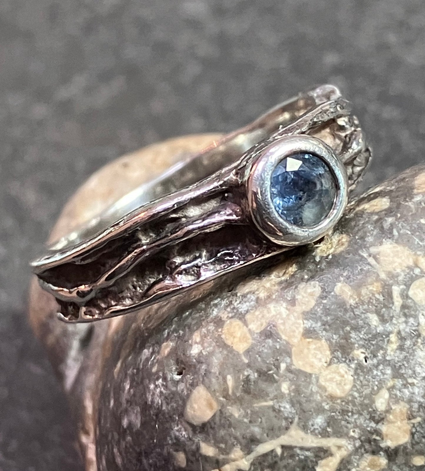 Vintage sterling silver artisan ring.