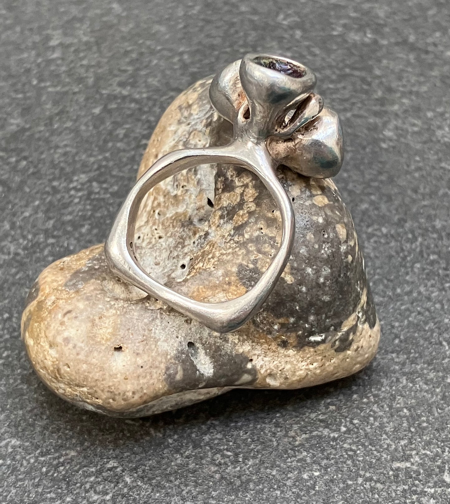 Super sculptural vintage sterling silver ring - made in Israel