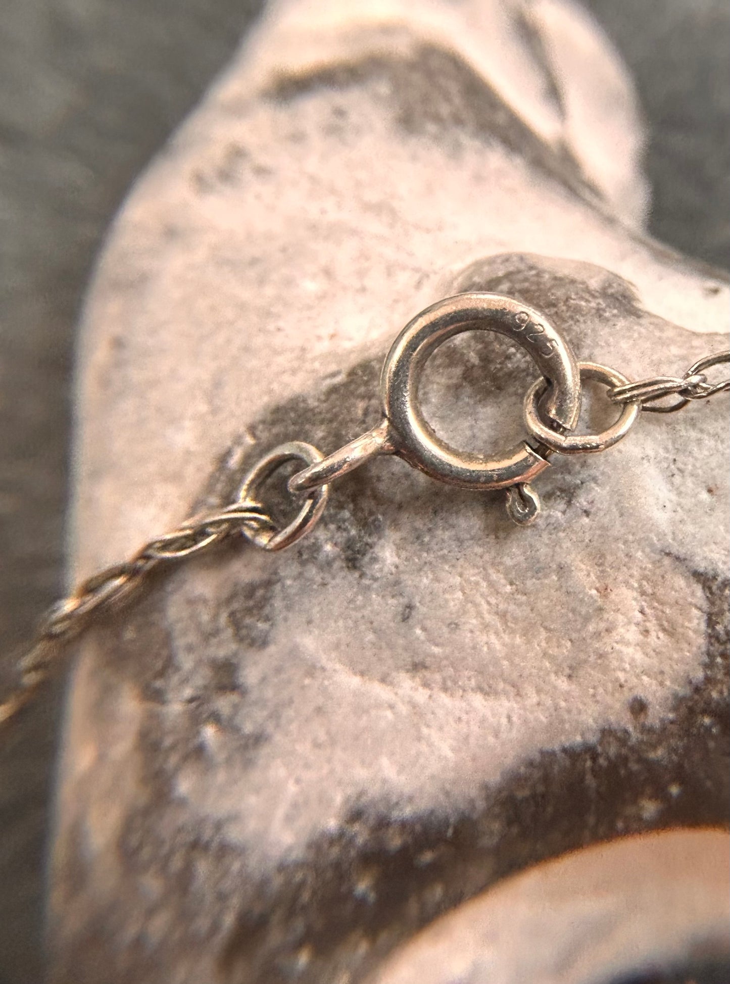 Beautiful vintage sterling silver super fine unusual link chain - 20 inches