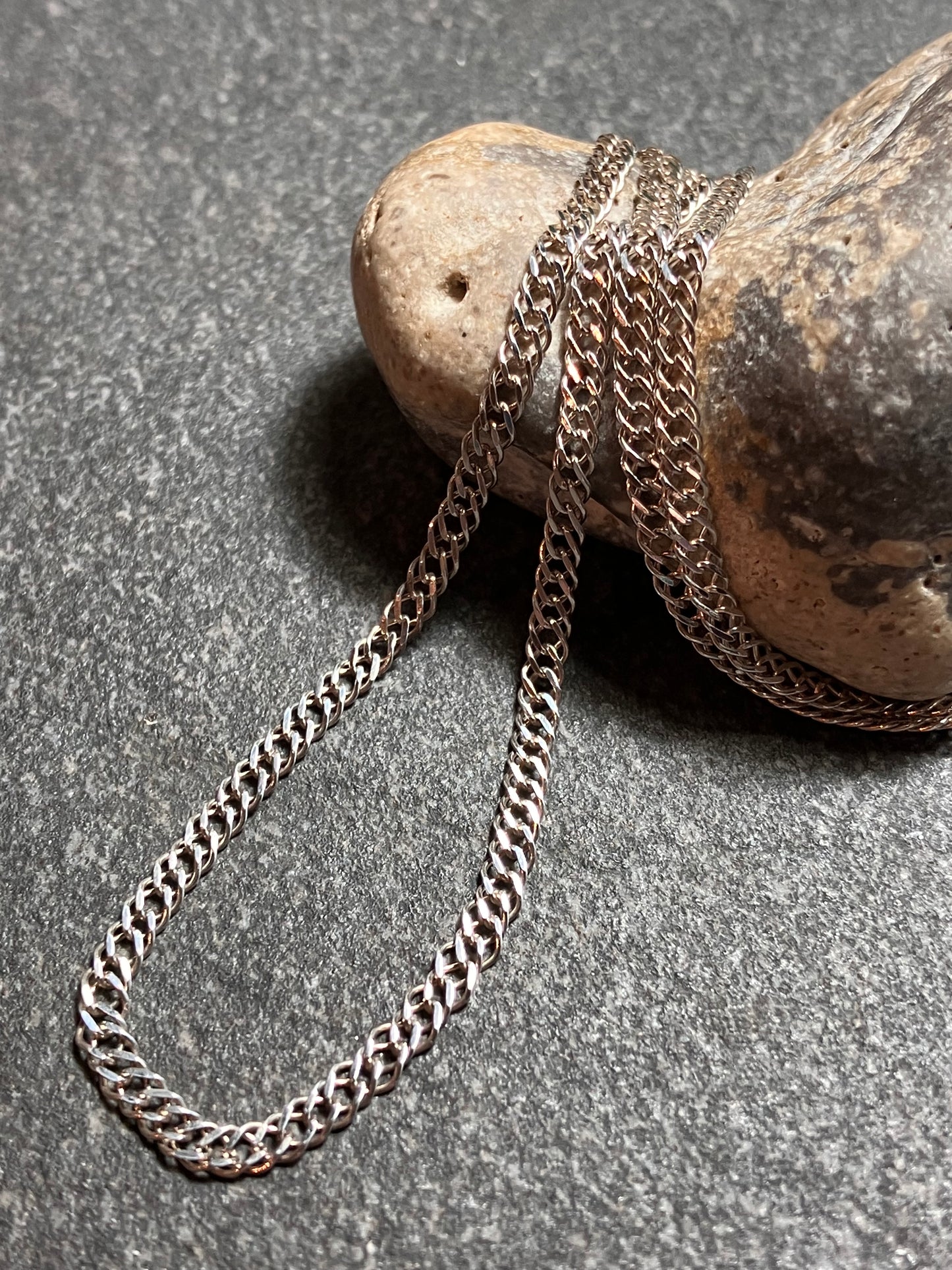 Vintage sterling silver chain. 18 inches