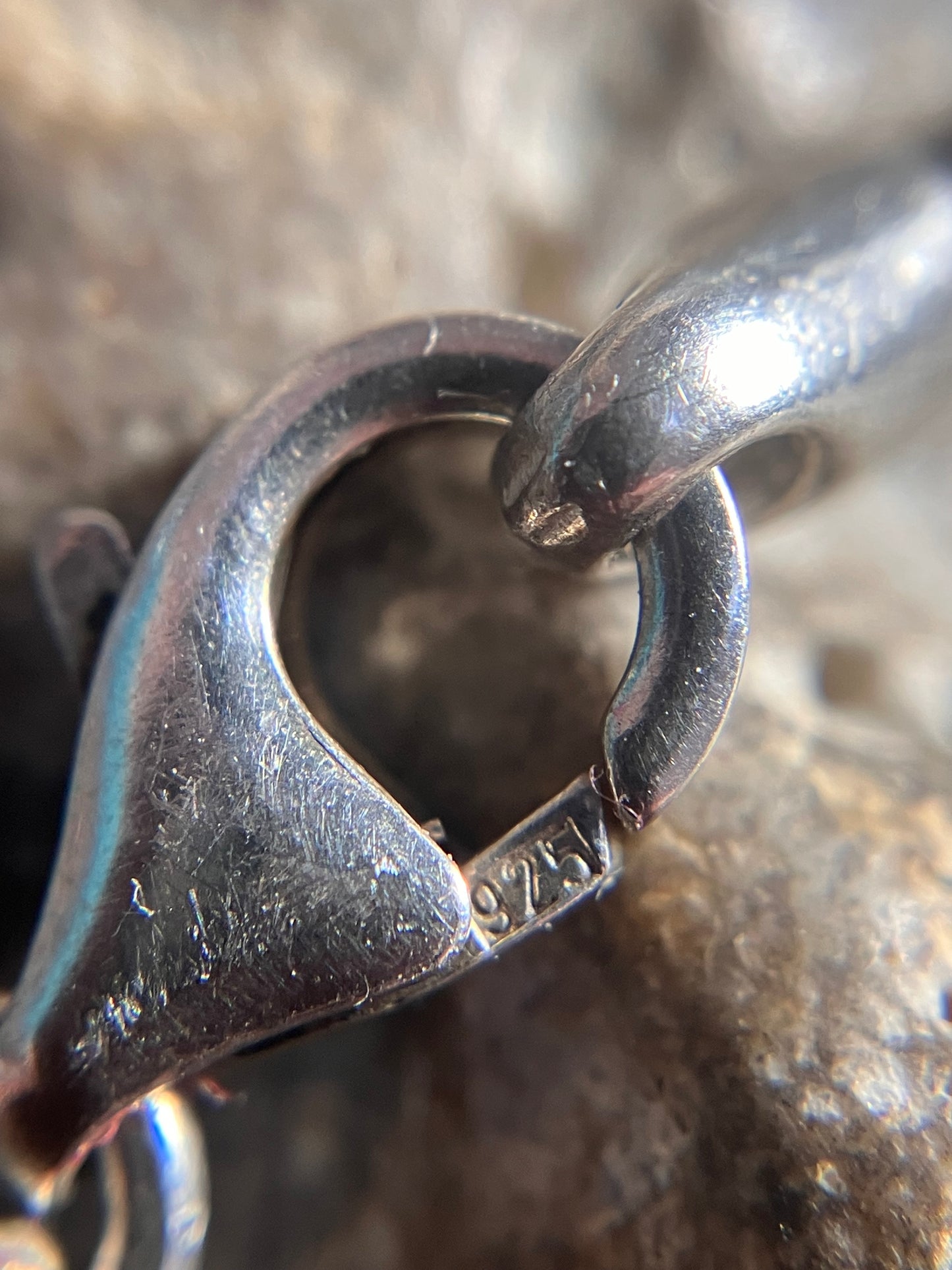 Truly elegant vintage sterling silver knot necklace.