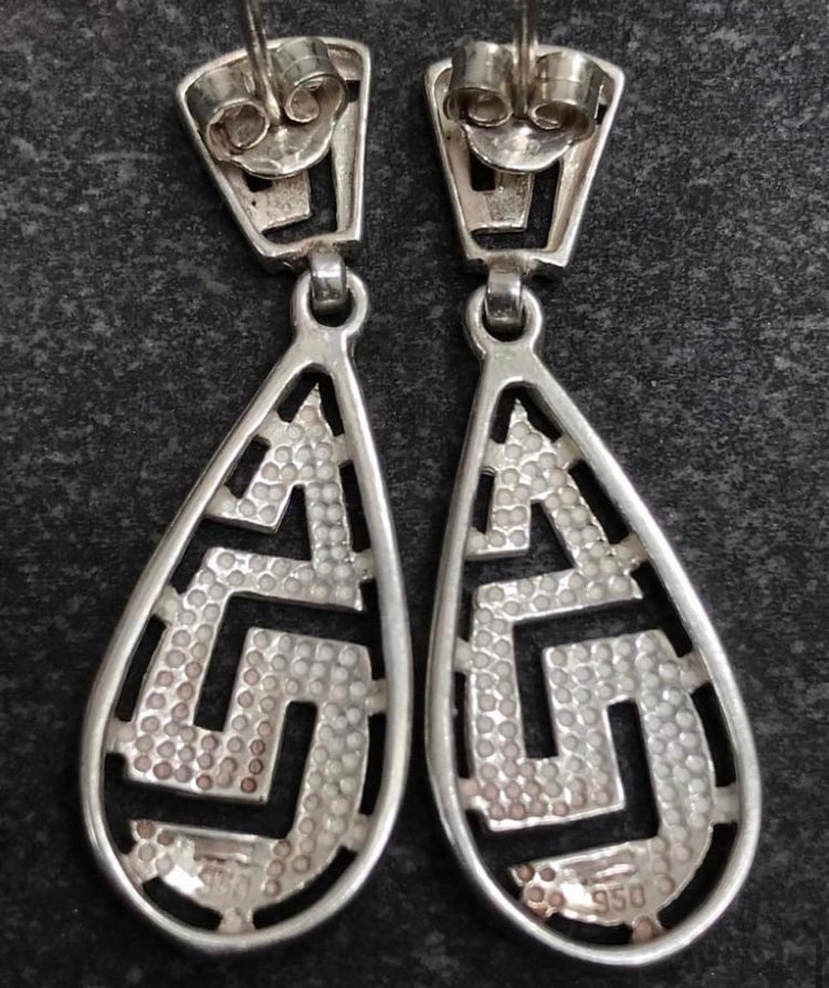 Vintage sterling silver Aztec patterned drop earrings.