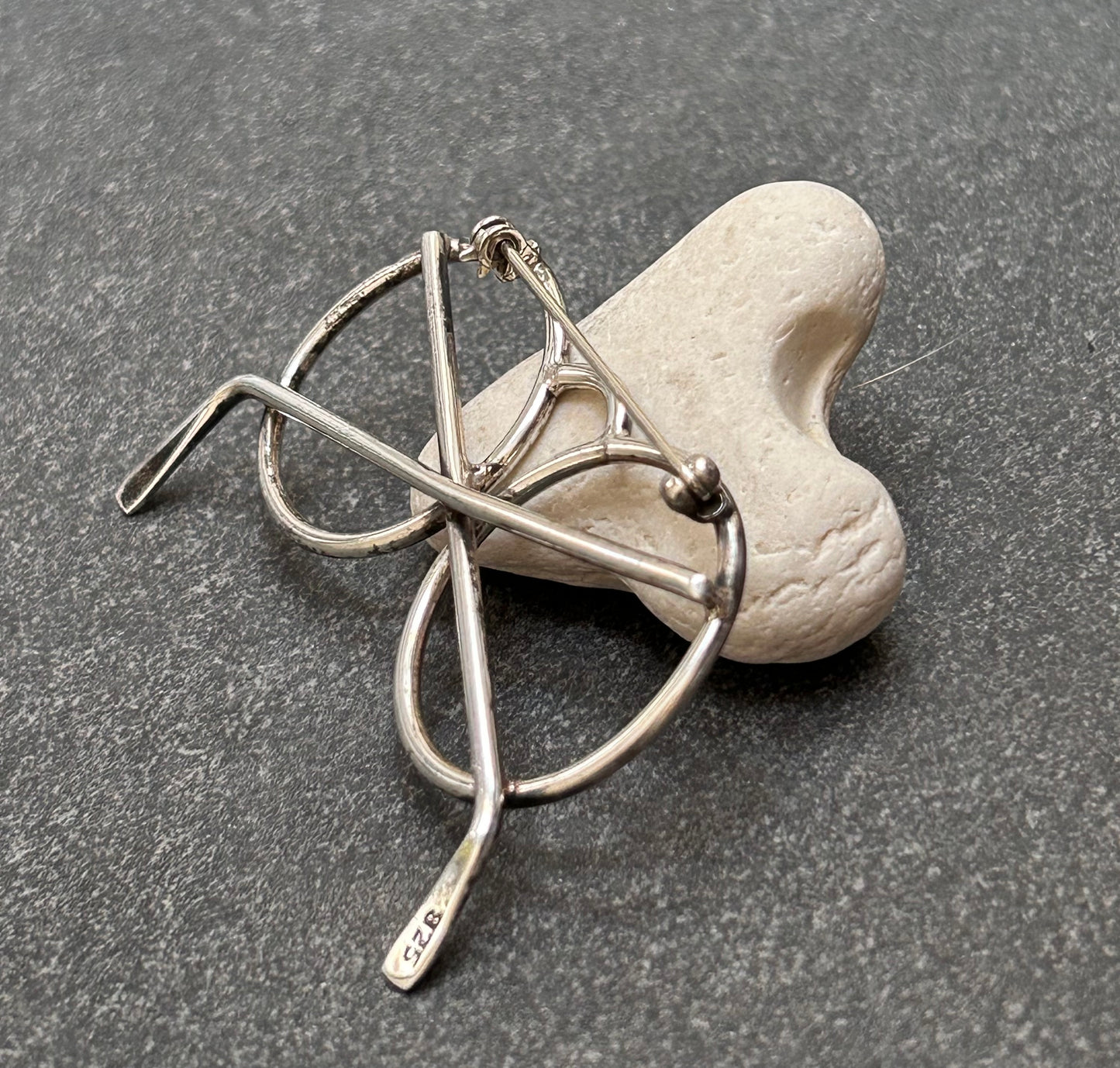 Quirky vintage sterling silver glasses brooch
