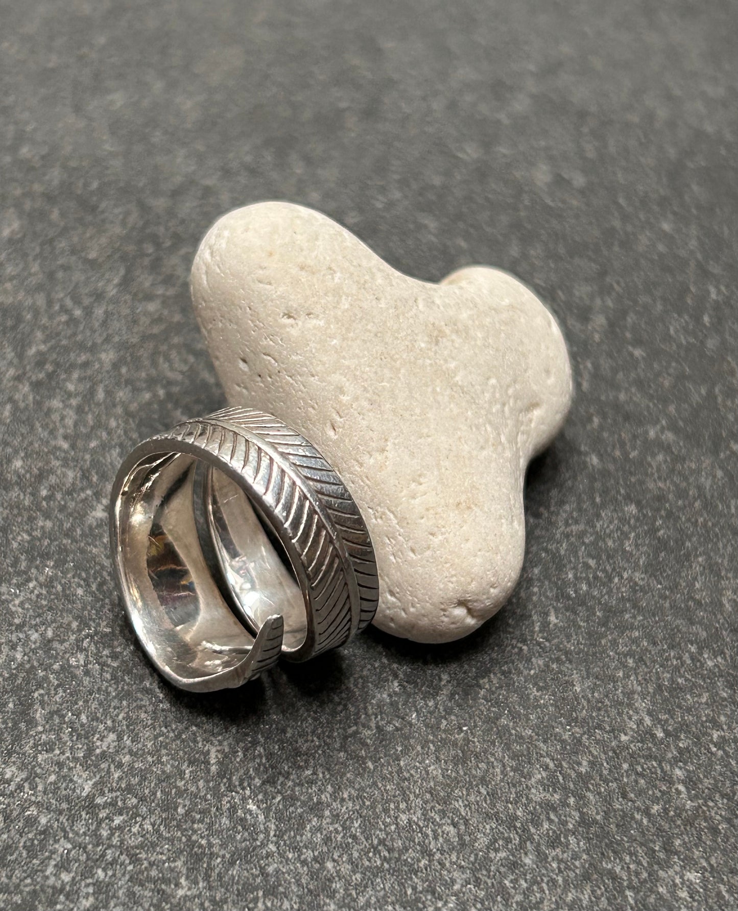 Vintage sterling silver wrap feather ring