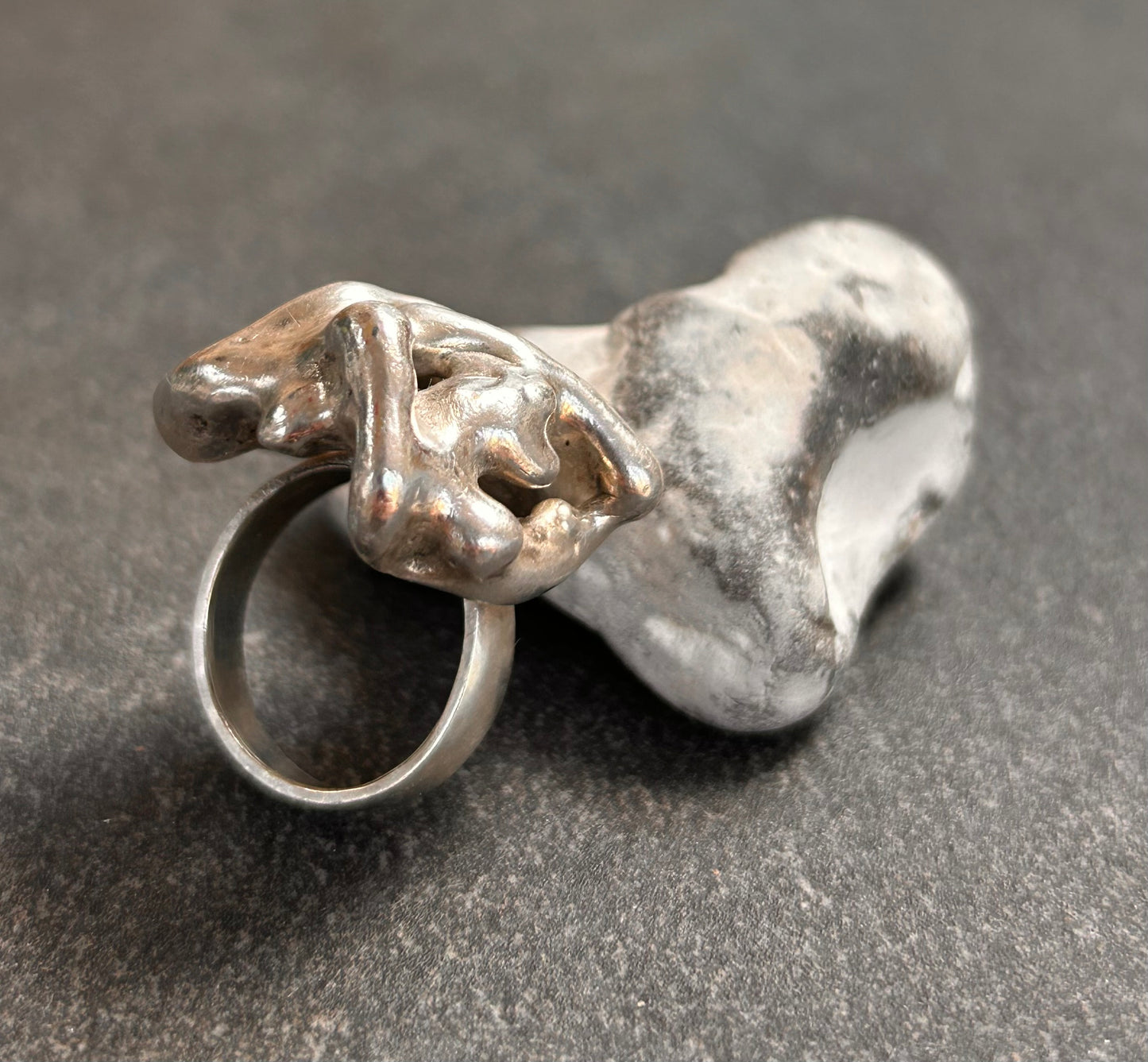 Amazing statement heavy vintage sterling silver ring