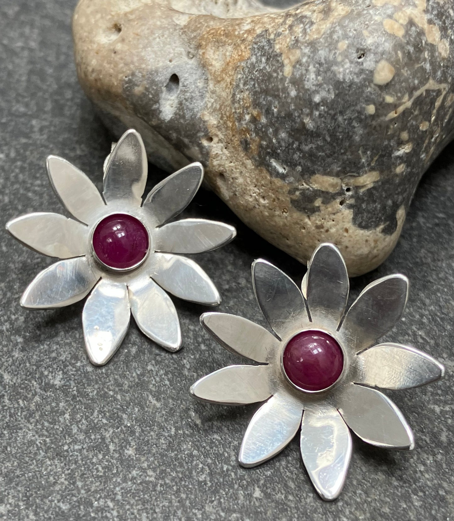 Vintage sterling silver flower earrings.