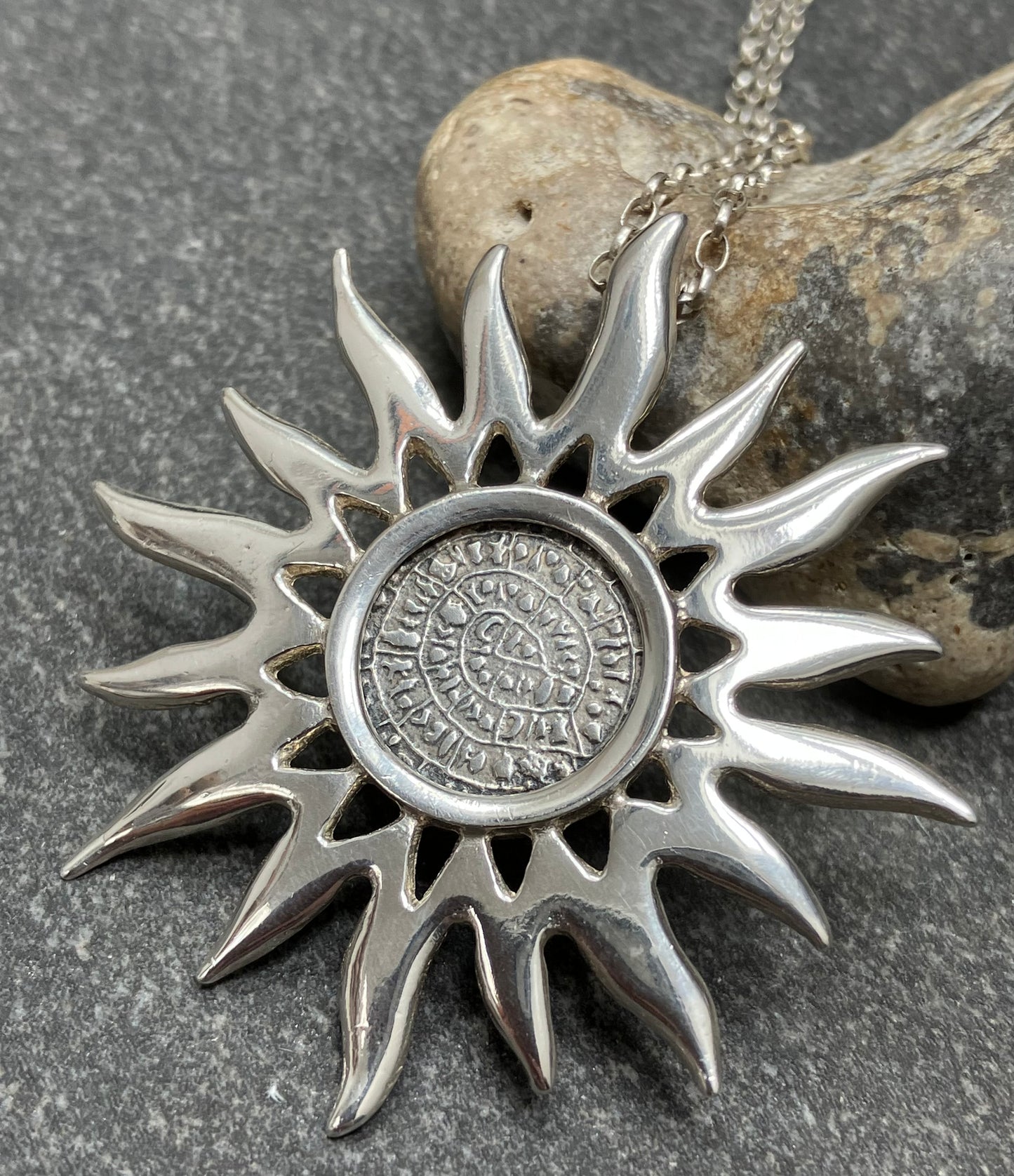 Vintage sterling silver abstract sun or sunflower.