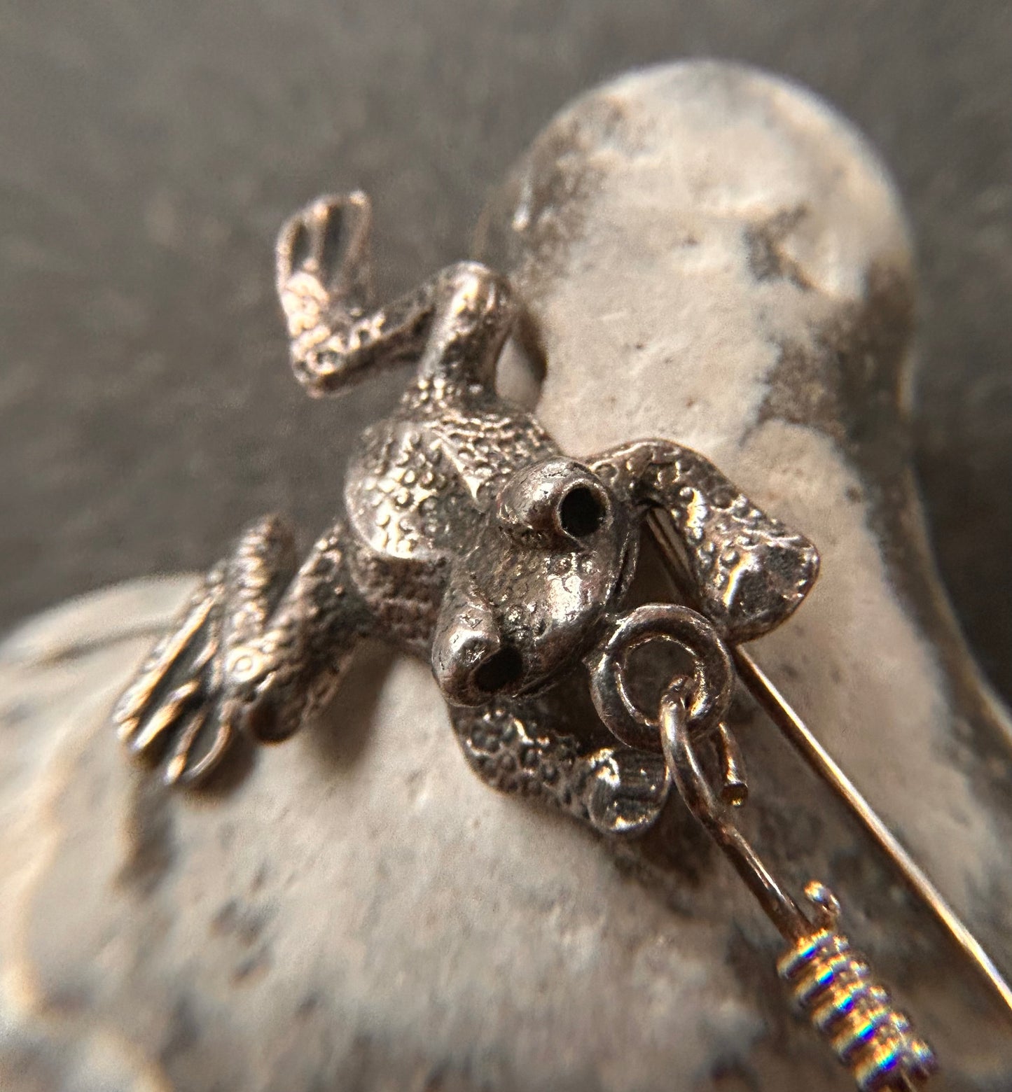 Vintage sterling silver frog earrings with absolutely fantastic detail and beautiful 3D quality