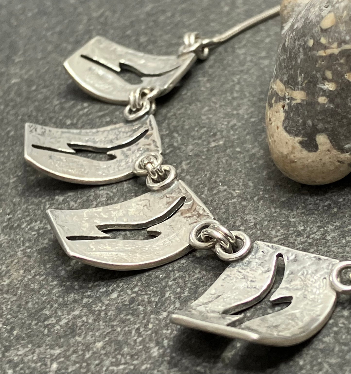 Beautiful vintage sterling silver necklace. Comprising of five beautifully made rectangles.