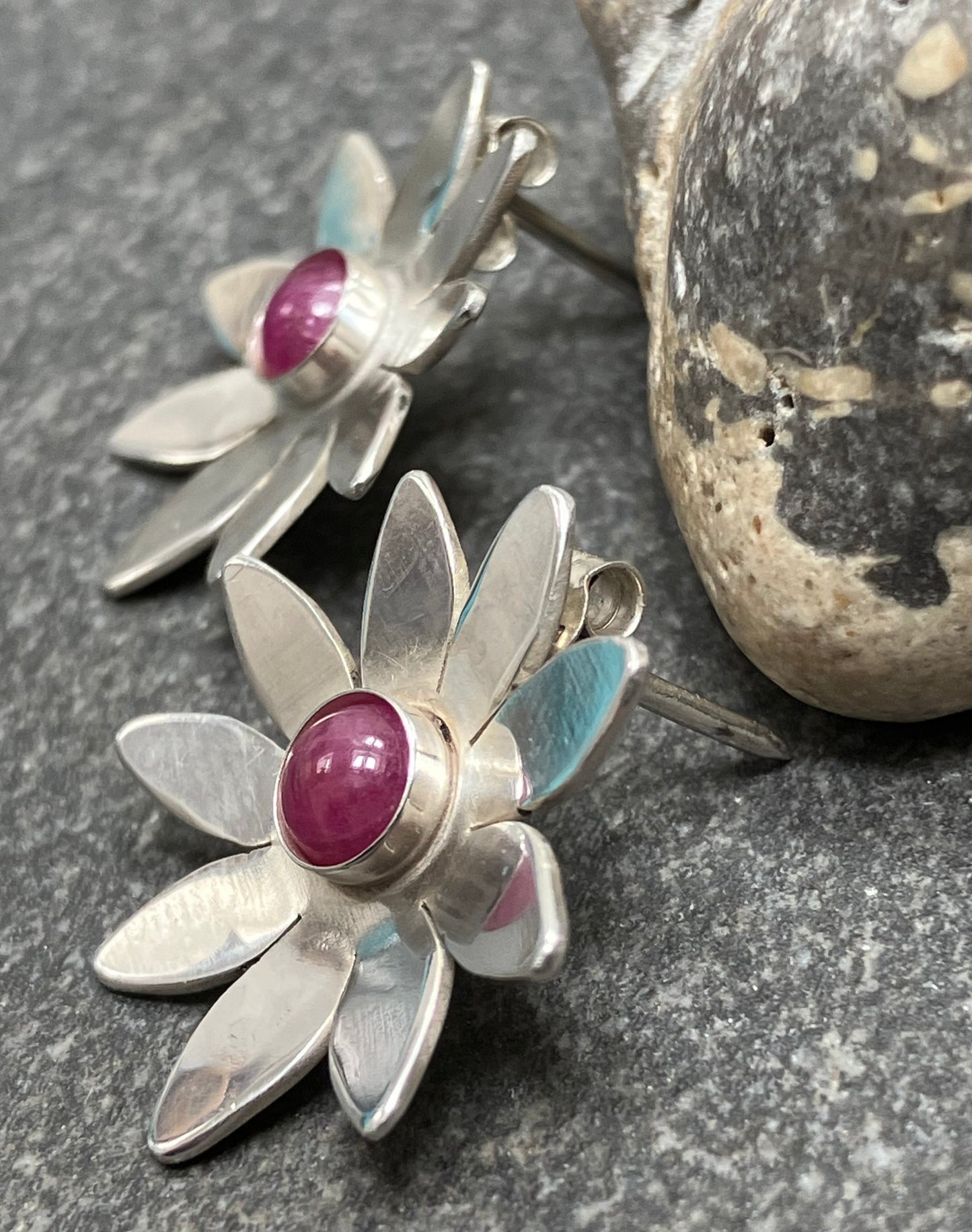 Vintage sterling silver flower earrings.