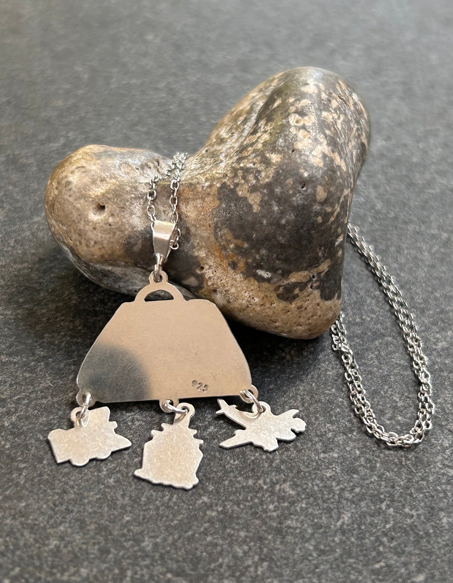 Vintage ‘Vacation time’ necklace!