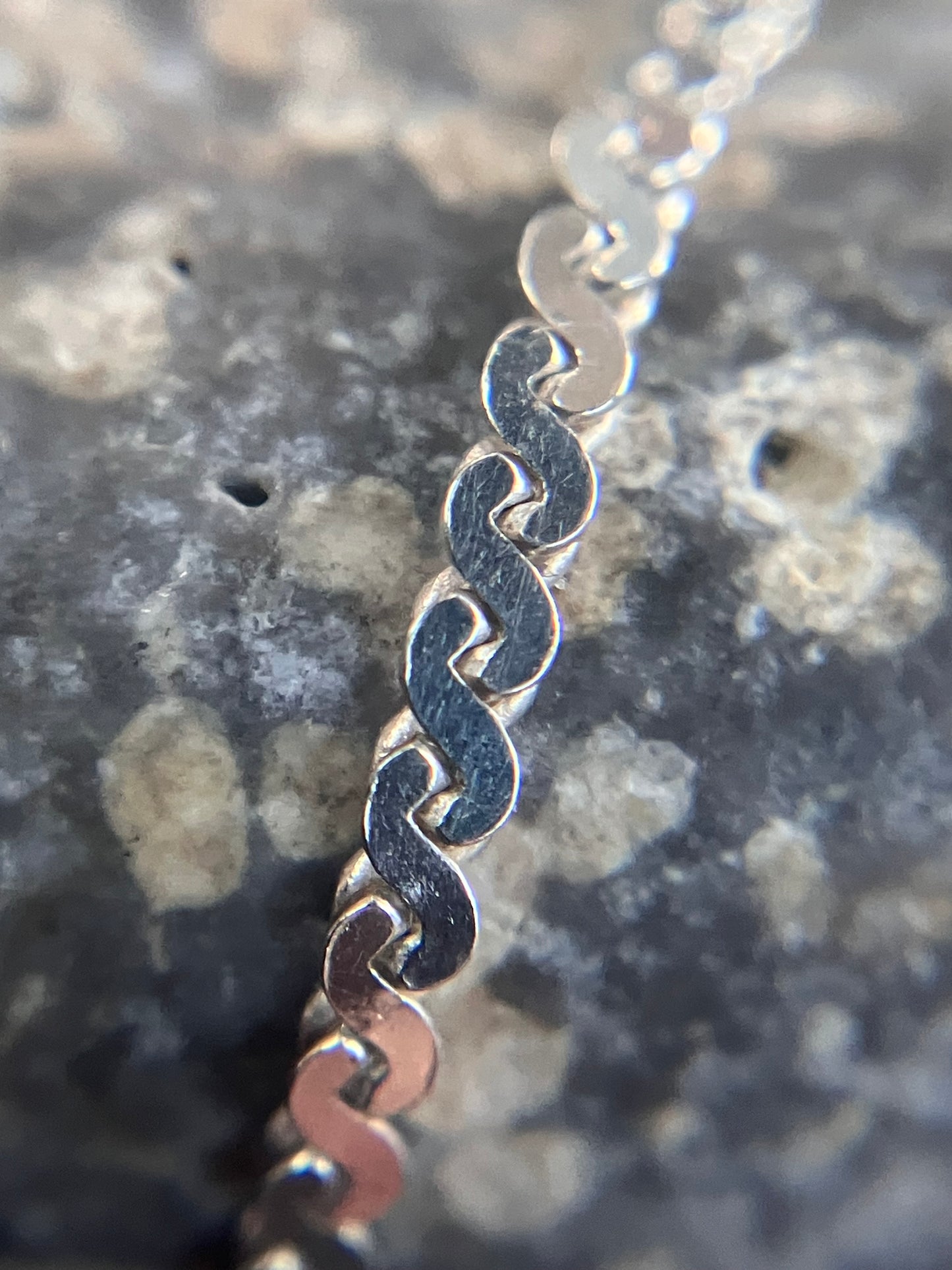 Vintage sterling silver ‘S’ link plaited necklace.