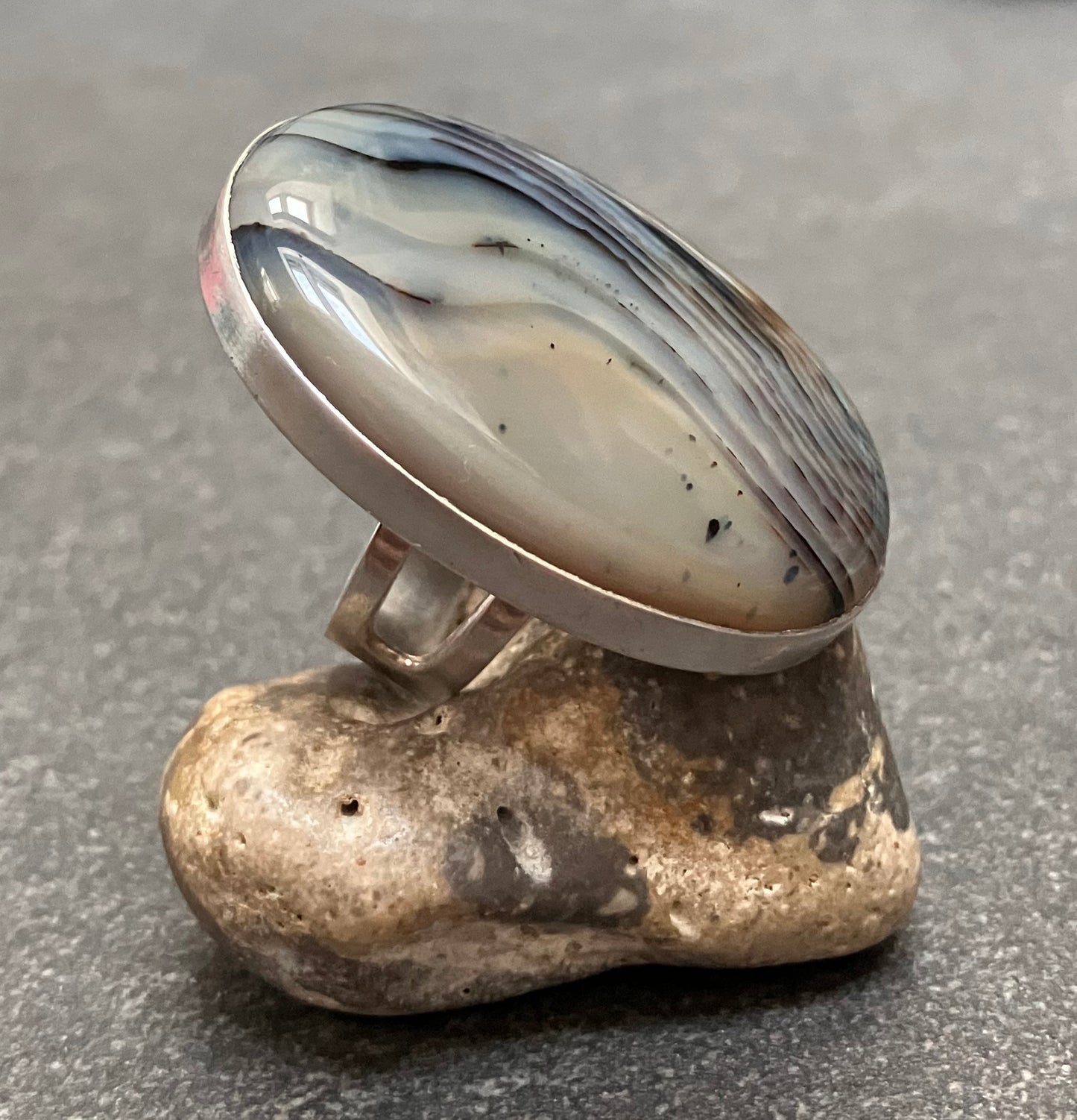 Statement agate ring - 1975