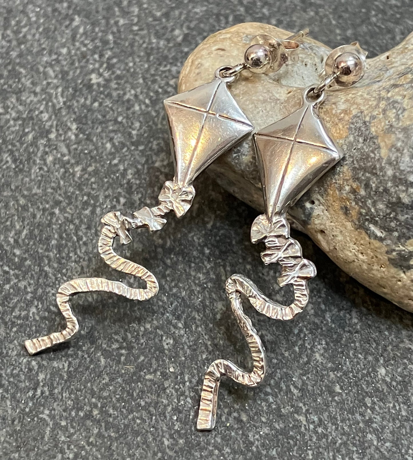 Quirky vintage sterling silver 90’s kite earrings. 1992