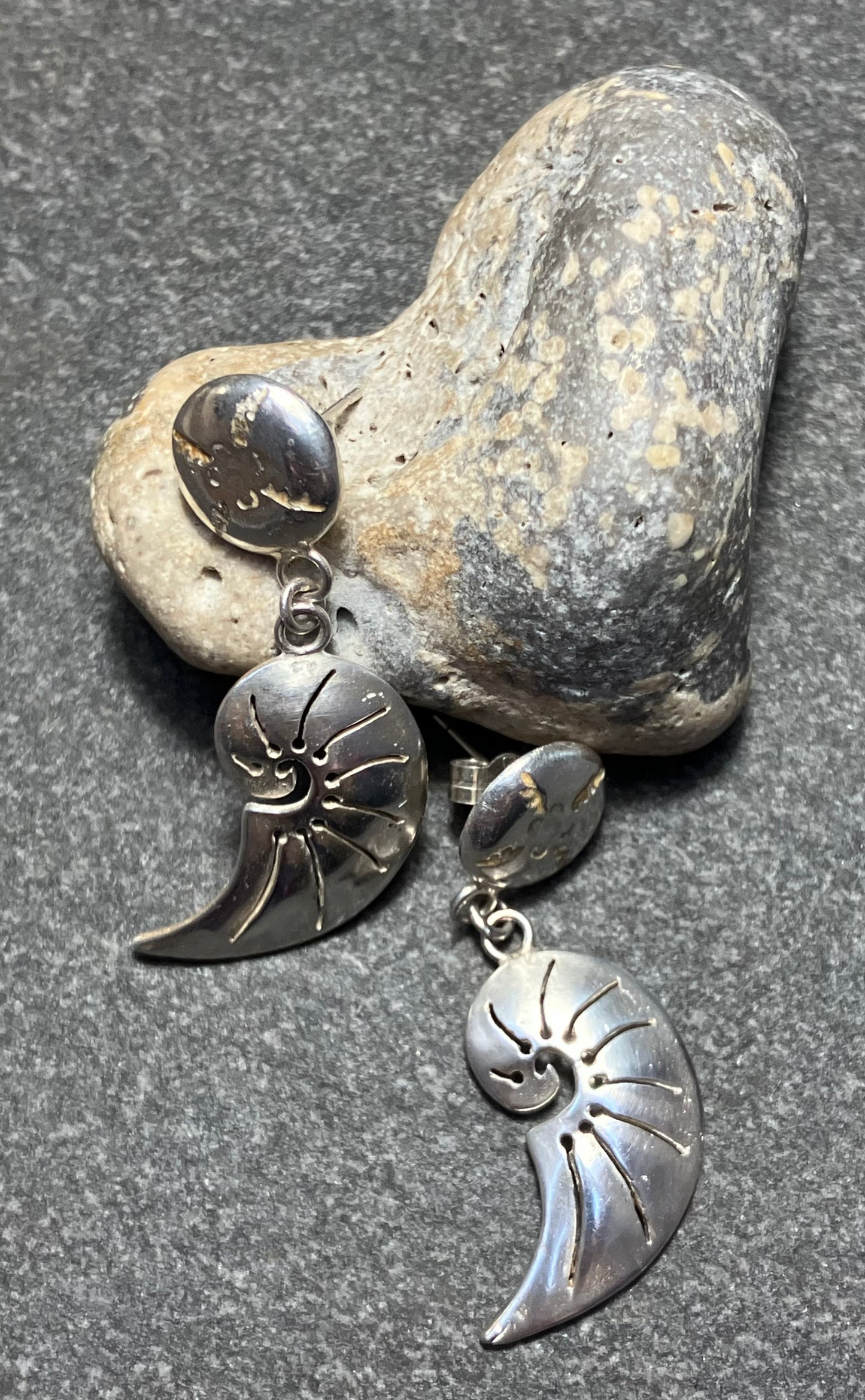 Super sterling silver artisan sand dollar and shell earrings. 2000