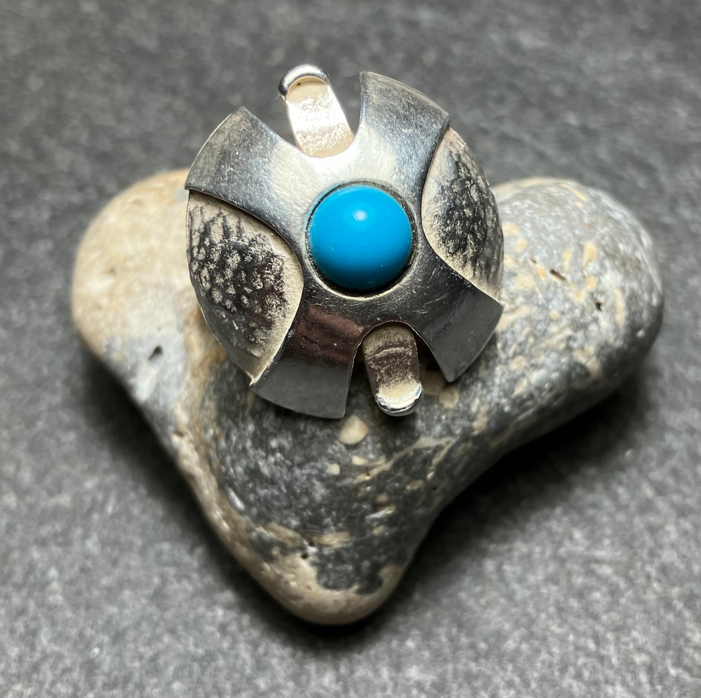 Vintage handmade artisan sterling silver ring.