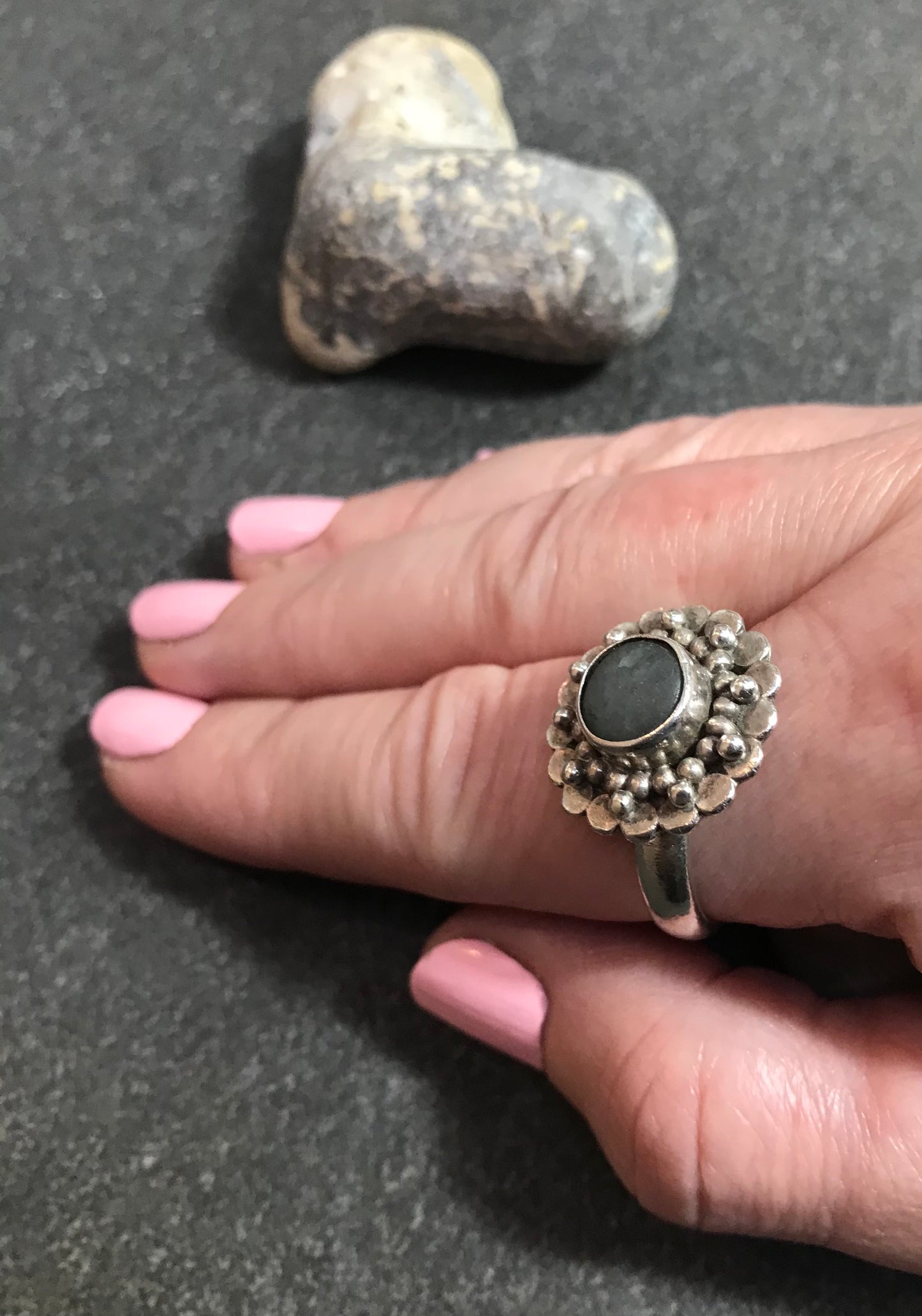 Vintage sterling silver and labradorite abstract flower ring.