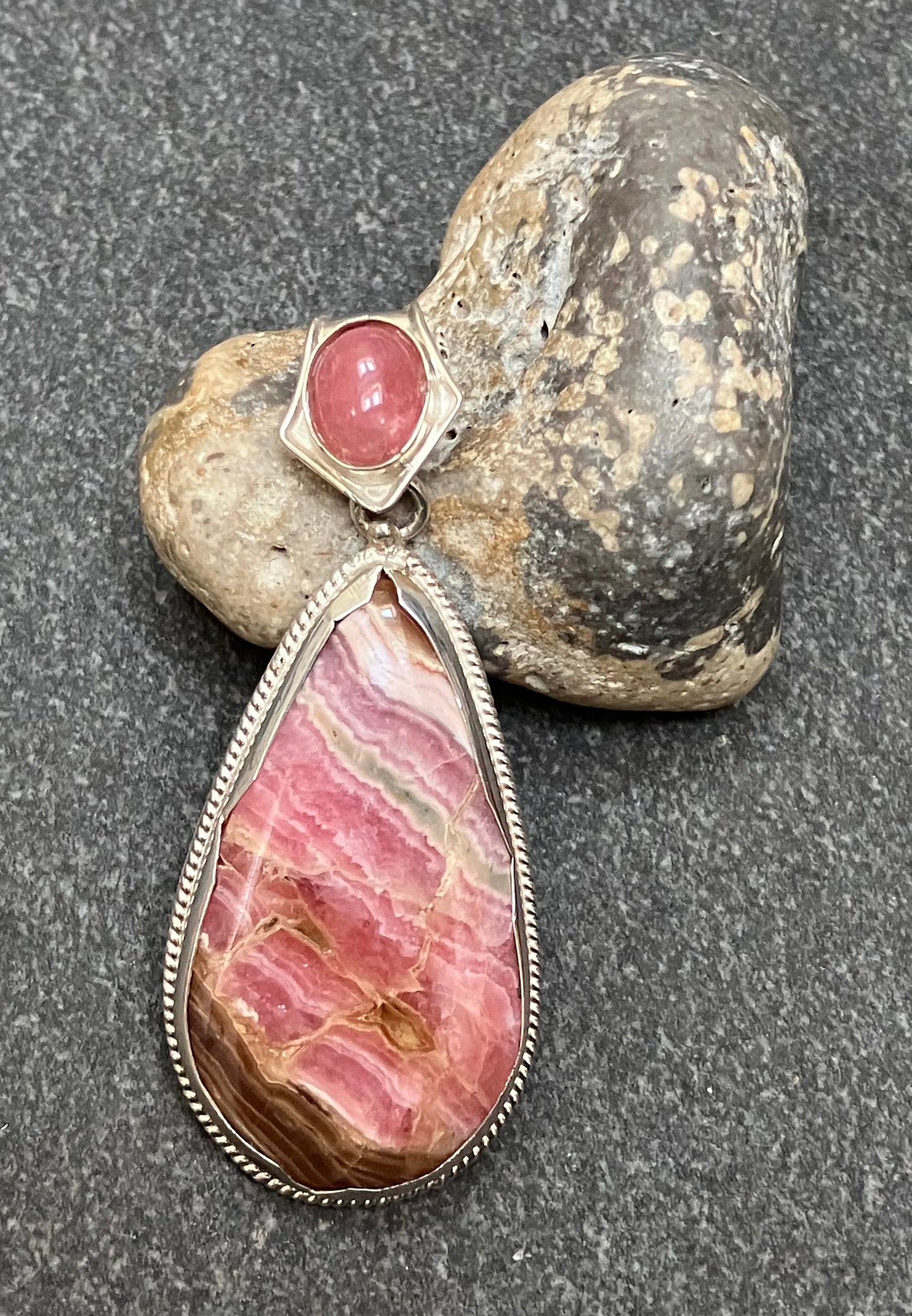 Vintage sterling silver and Rhodochrosite pendant.