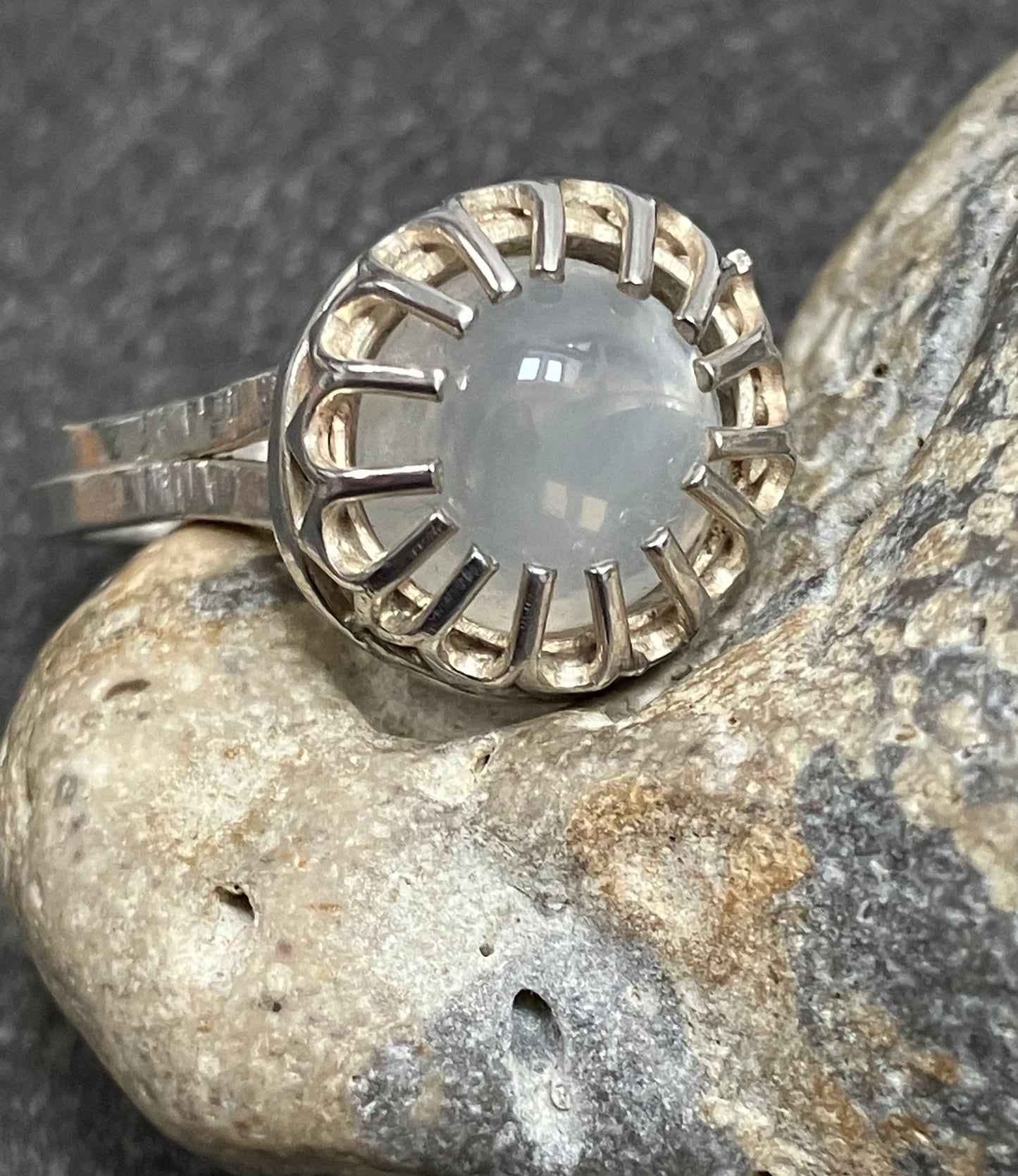 Vintage sterling silver handmade artisan ring.1979