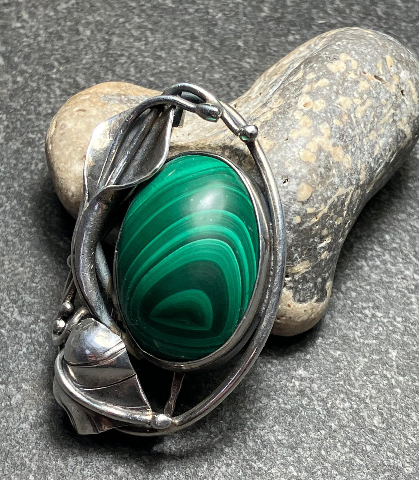 Beautiful vintage sterling silver and malachite brooch.