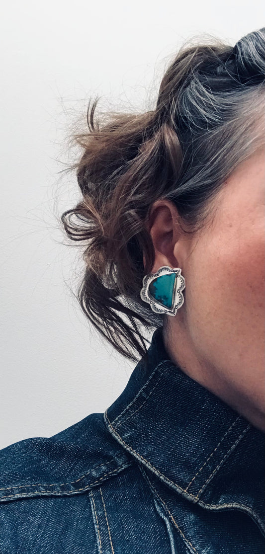 Statement vintage sterling silver Native American clip earrings with stunning Campitos turquoise from Mexico. 1983