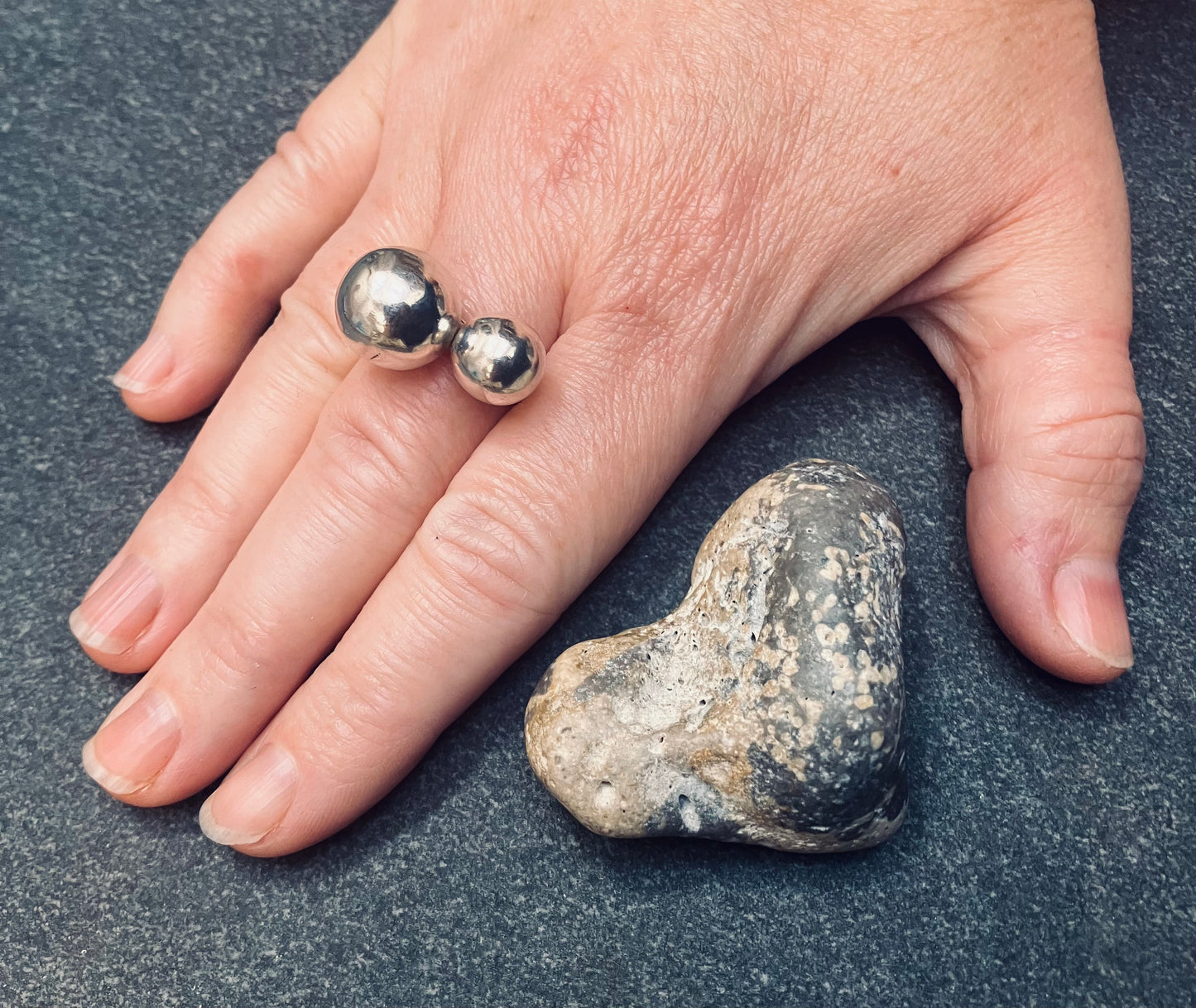 Vintage sterling silver sphere ring.