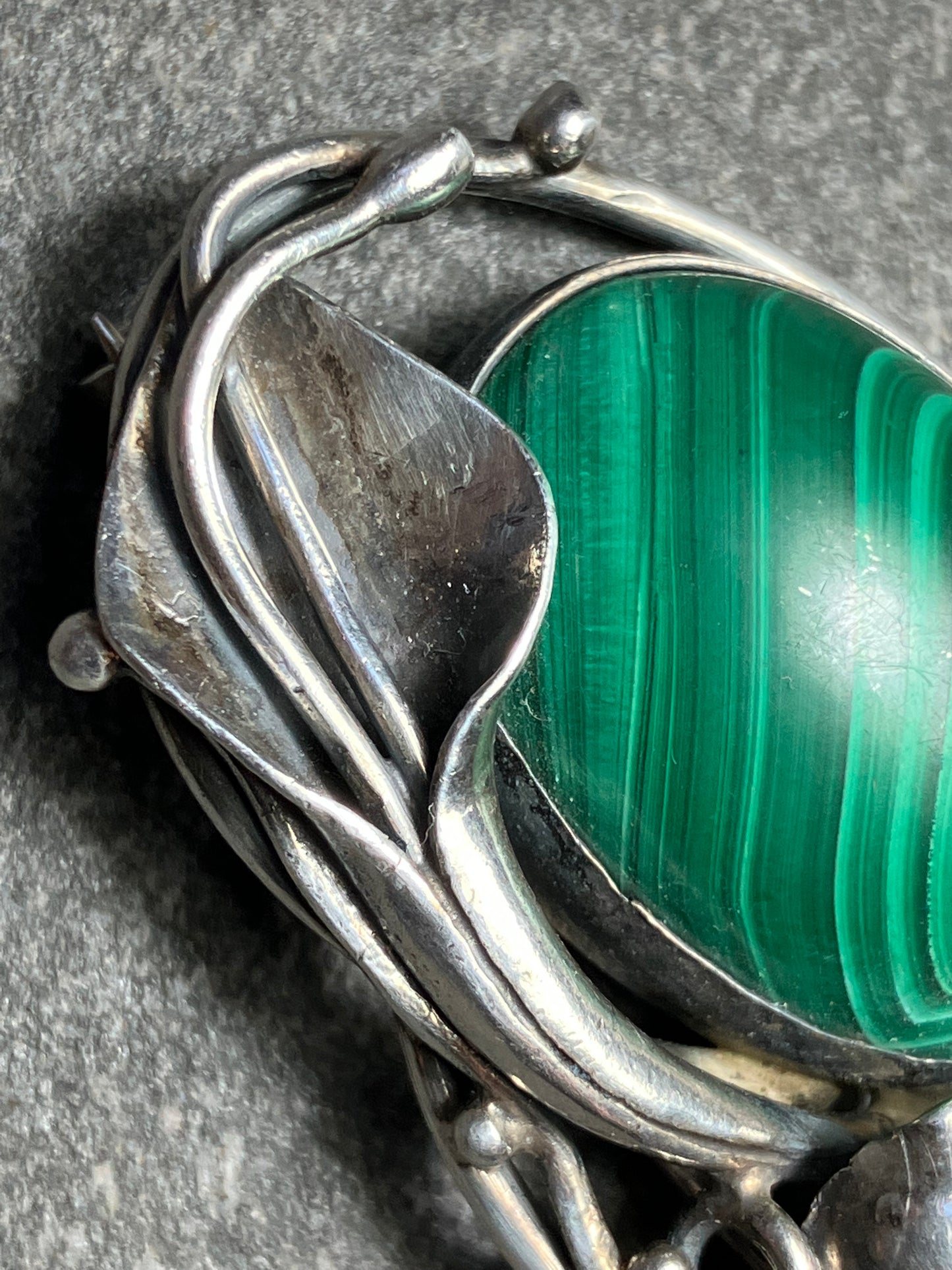 Beautiful vintage sterling silver and malachite brooch.