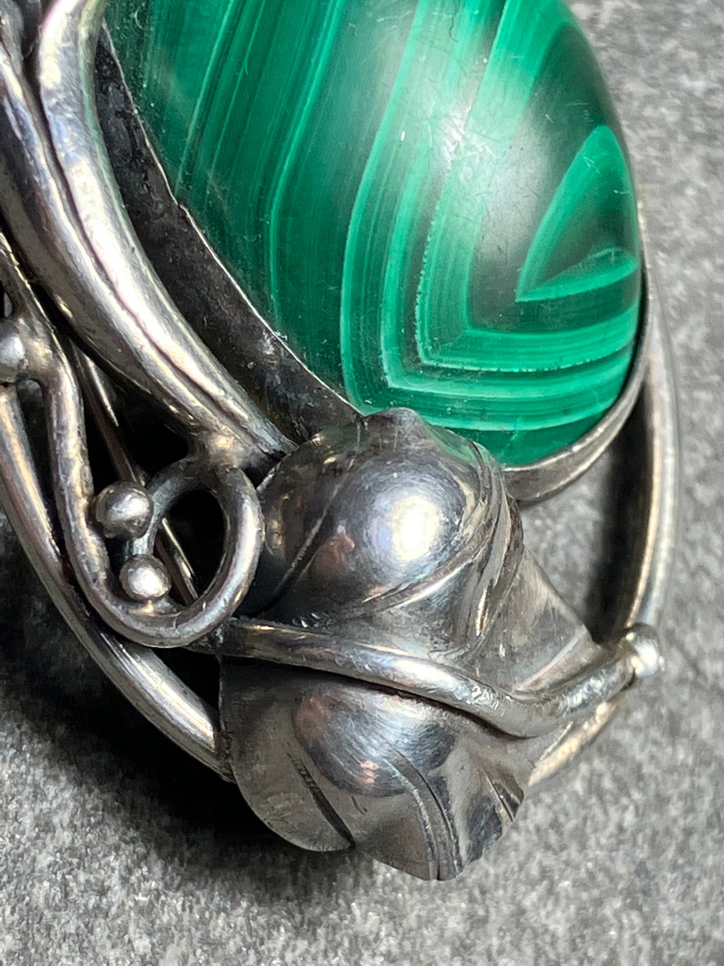 Beautiful vintage sterling silver and malachite brooch.