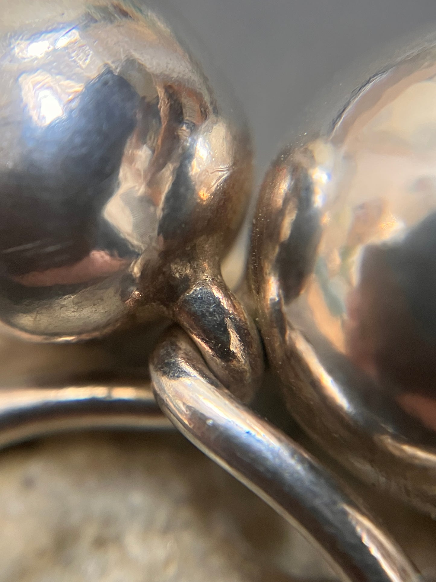 Vintage sterling silver sphere ring.