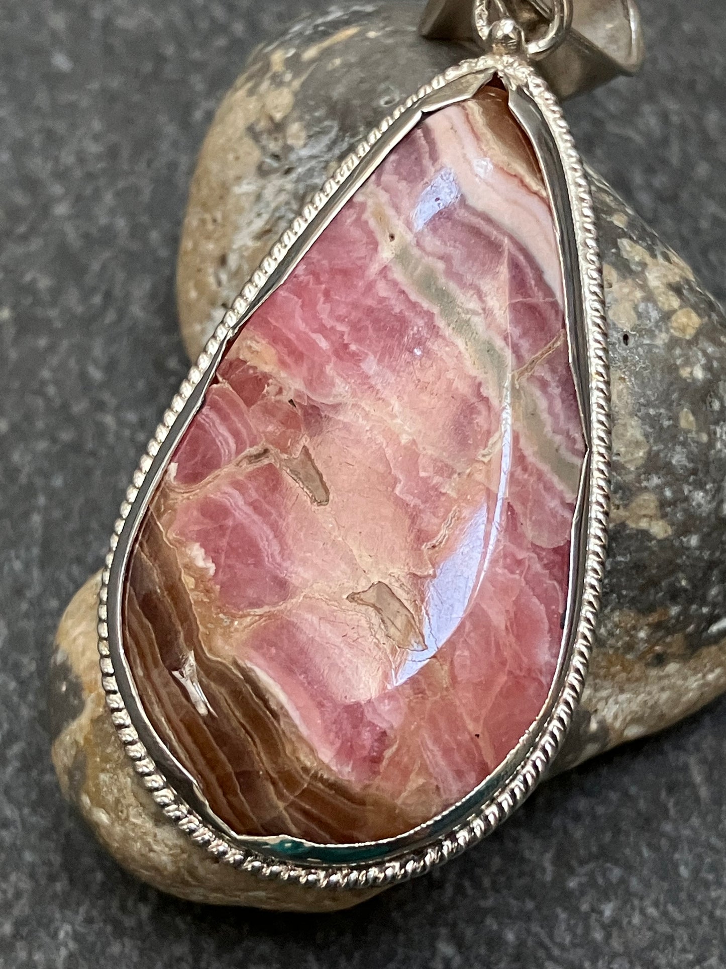 Vintage sterling silver and Rhodochrosite pendant.