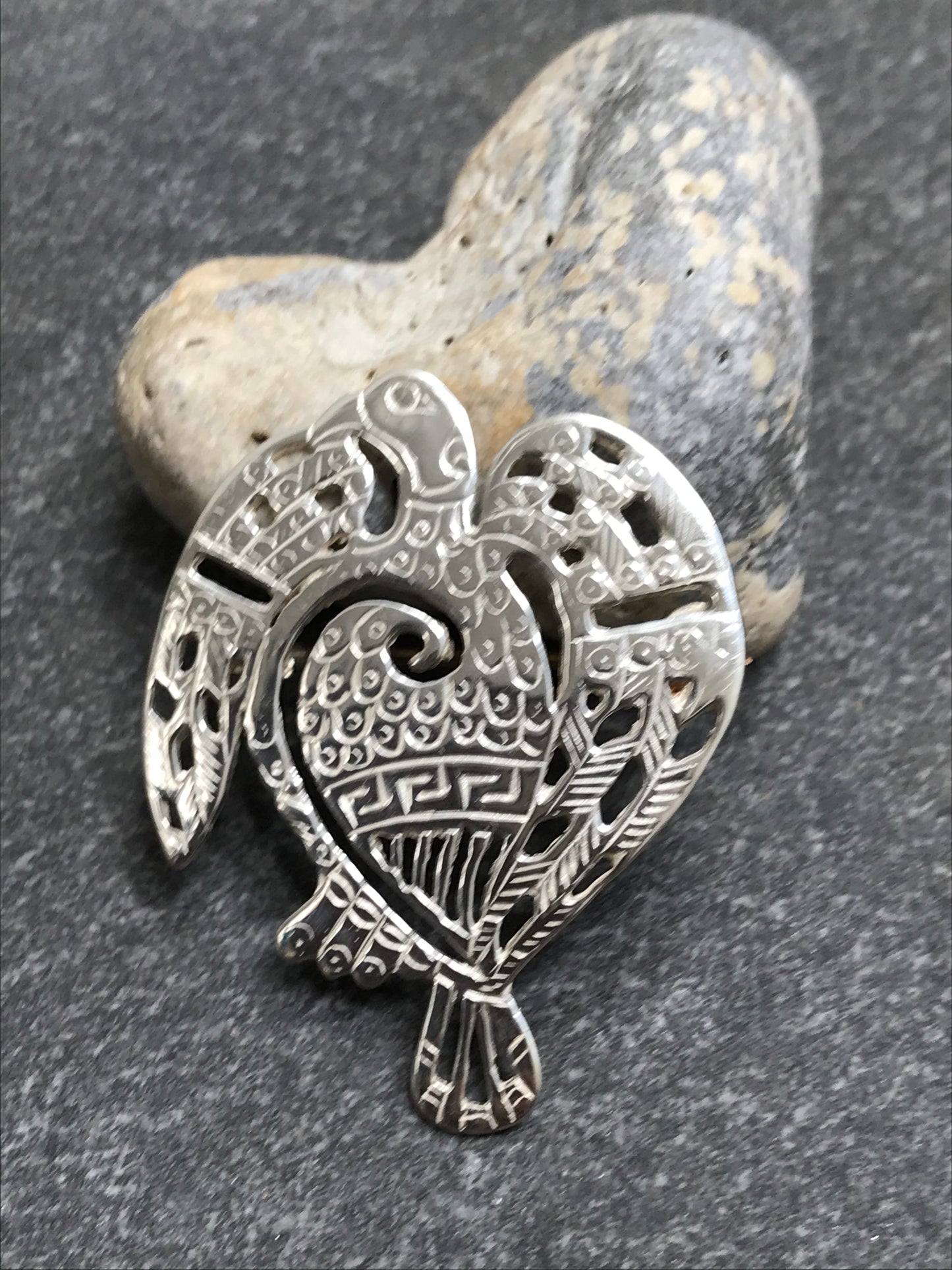 Amazing vintage sterling silver bird brooch