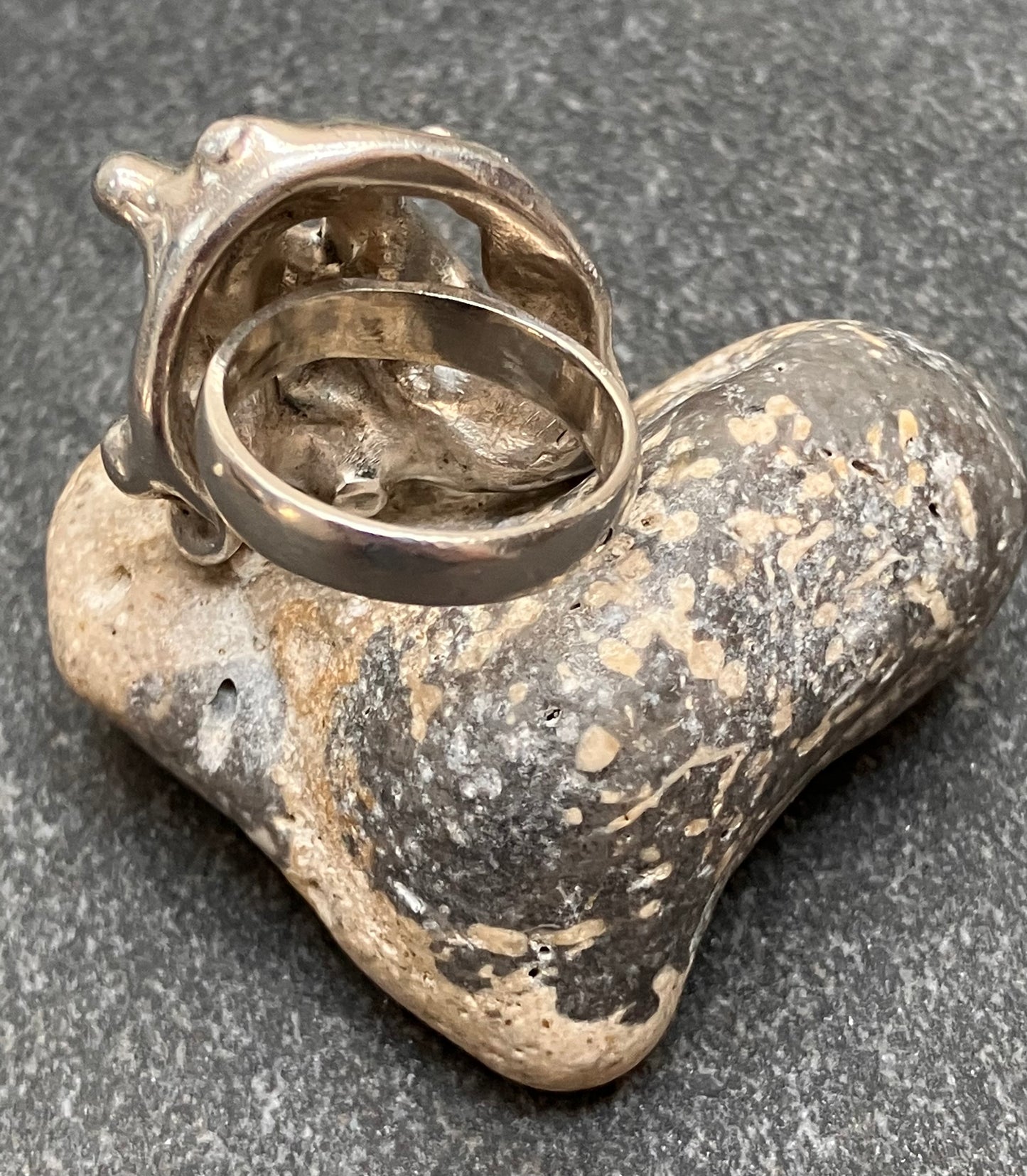 Amazing statement heavy vintage sterling silver ring
