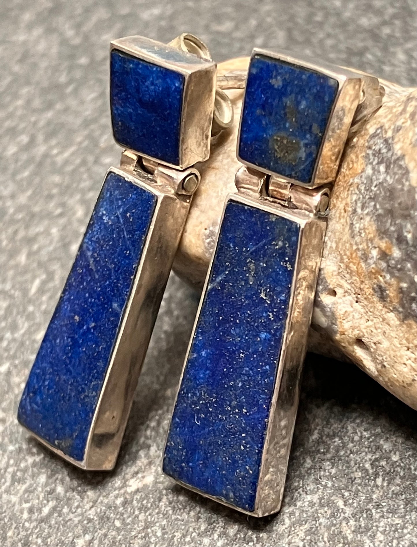 Vintage hinged sterling silver lapis lazuli earrings