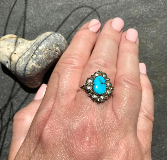 Delicate vintage sterling silver turquoise ring