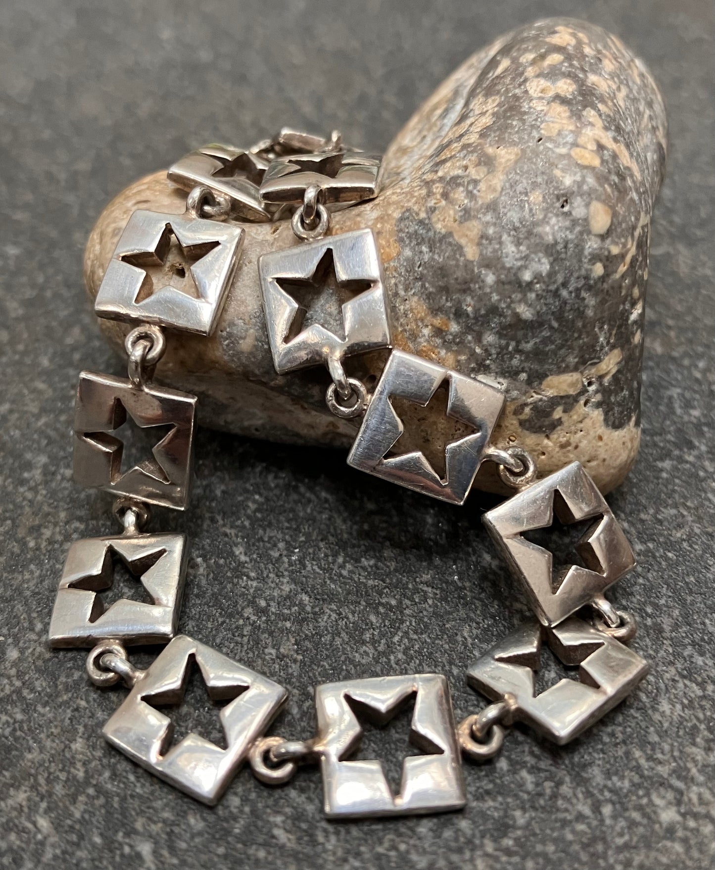 Fantastic vintage sterling star silver bracelet