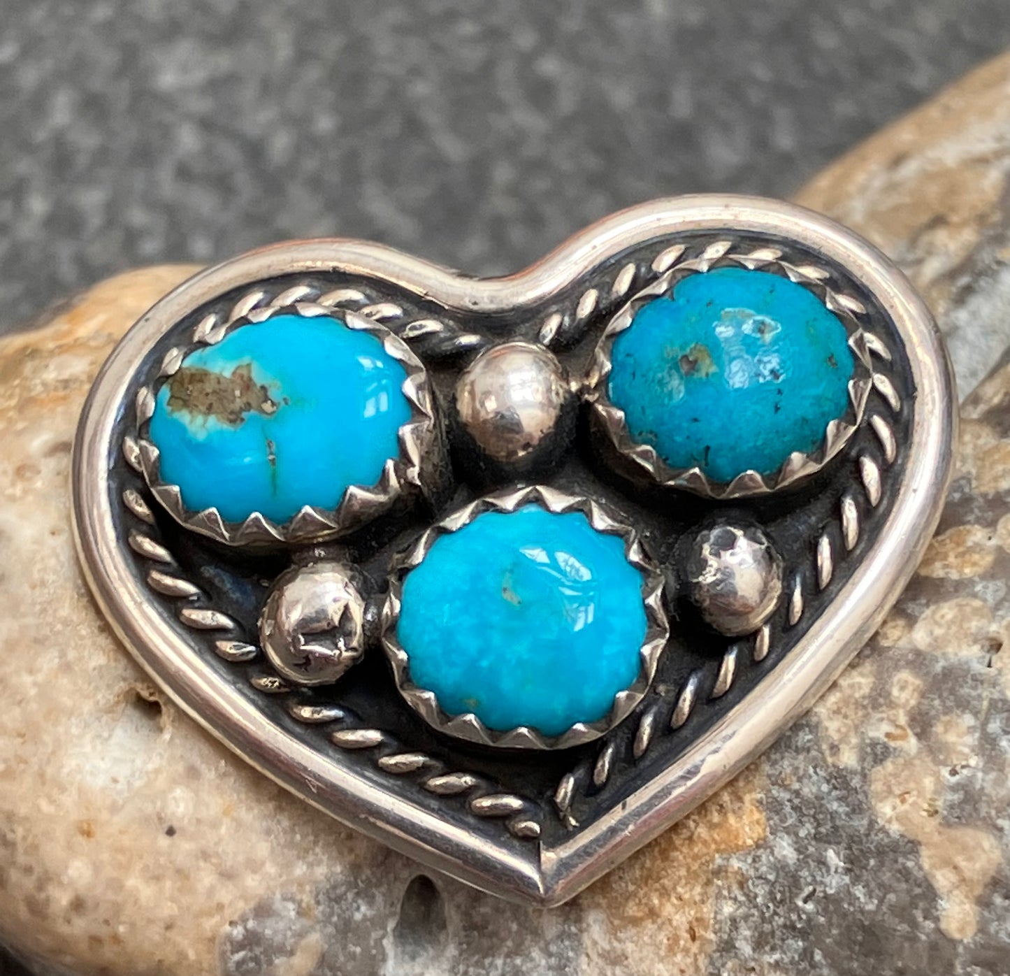 Vintage sterling Native American Zuni heart earrings