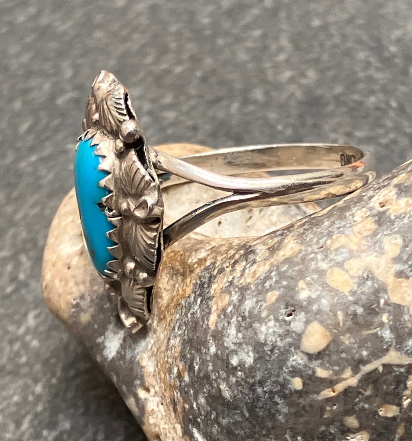 Delicate vintage sterling silver turquoise ring