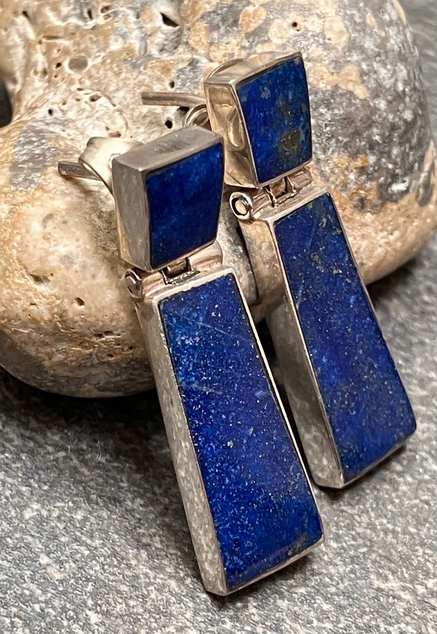 Vintage hinged sterling silver lapis lazuli earrings